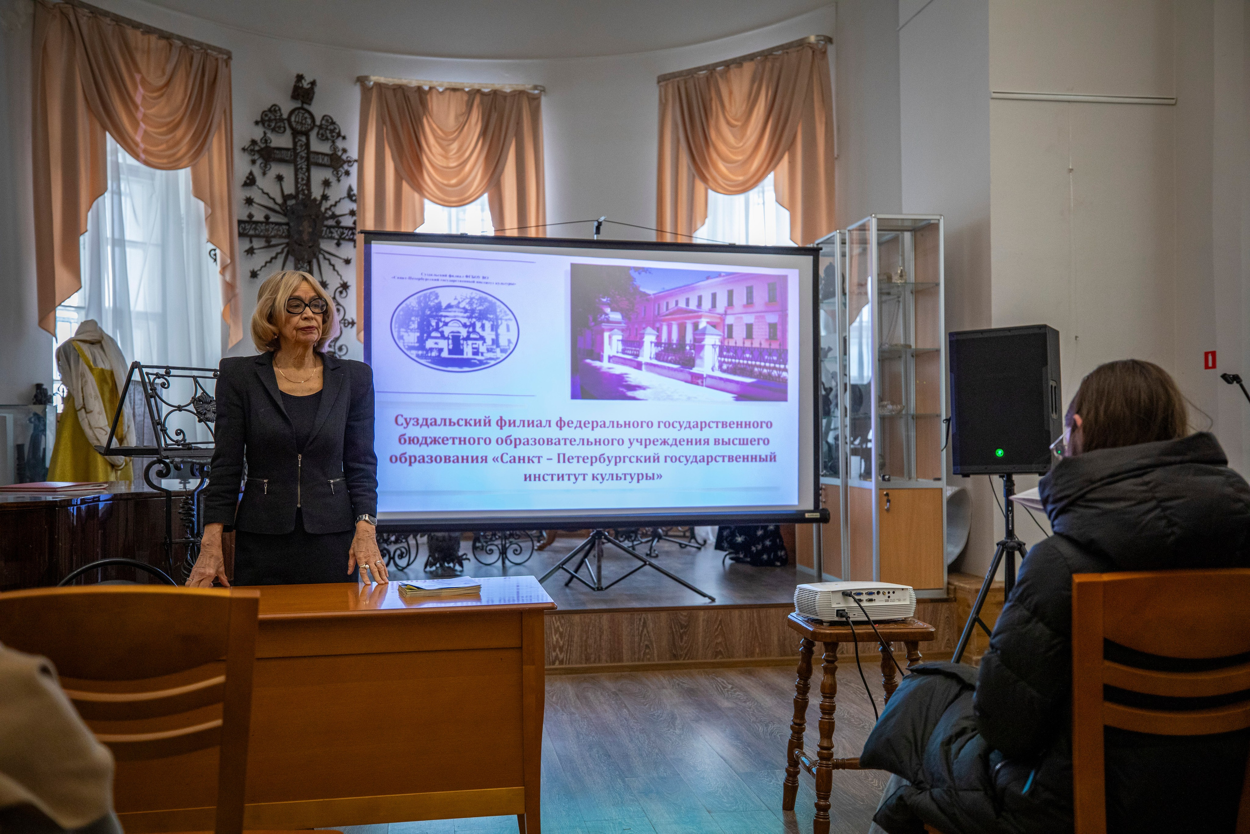 Суздальский филиал СПбГИК. Фотограф Сергей Ловкий