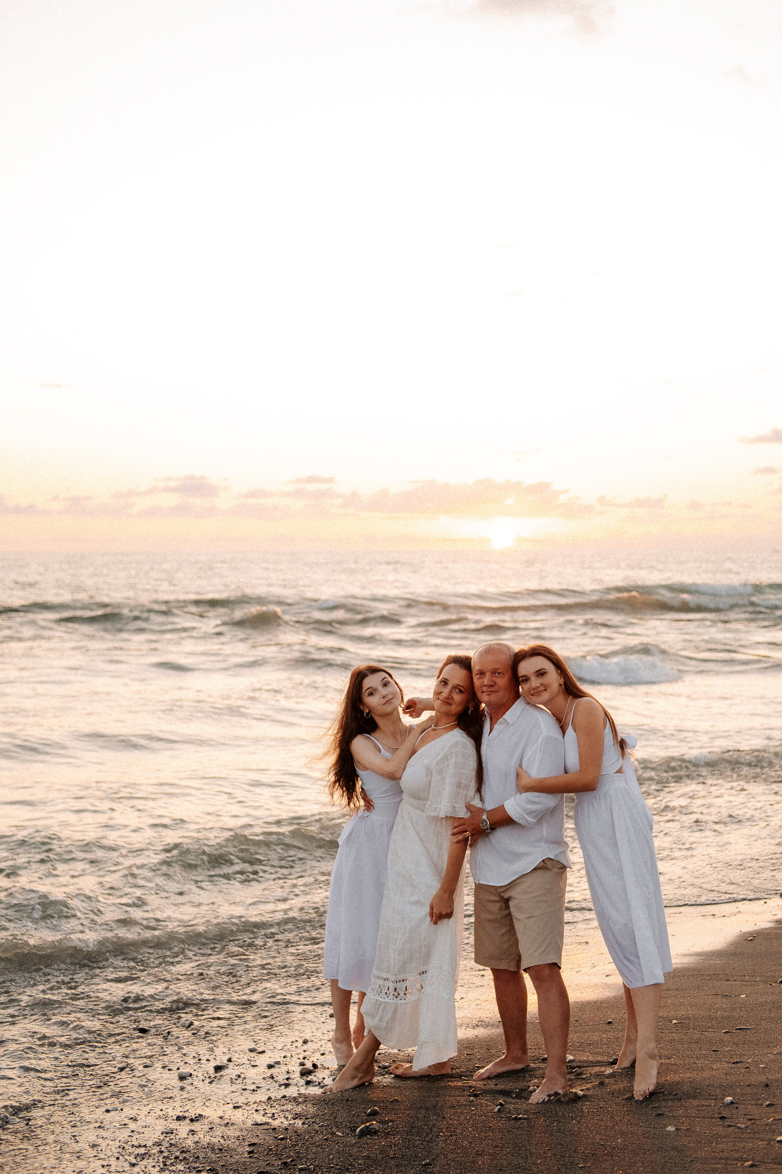 Семейные фотосессии в Сочи, Сириус и на Красной поляне. Семейный, свадебный фотограф Сочи, Адлер, Красная поляна