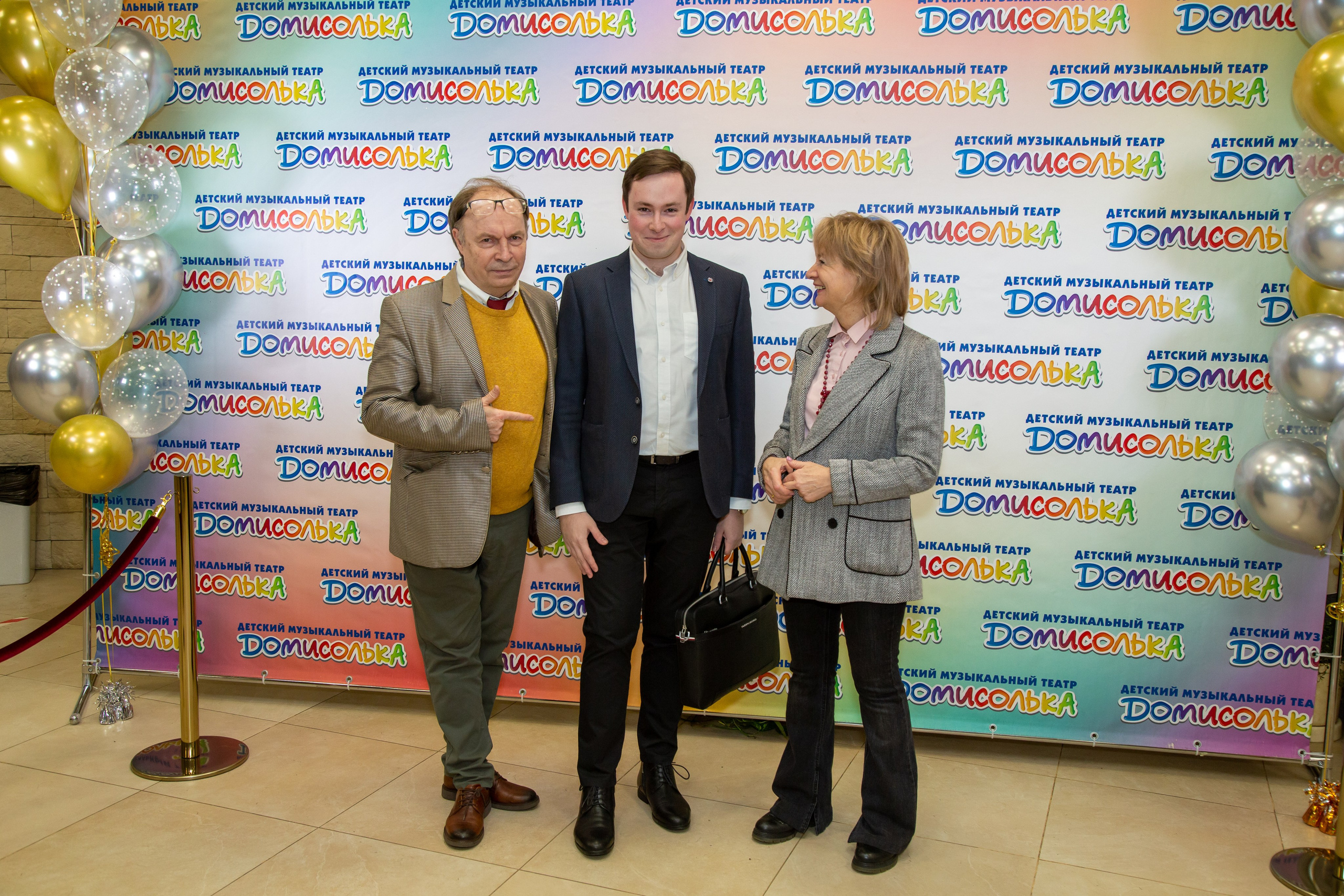 Репортажная съёмка для Домисольки на новый год. «Студия DRONAVT`s» — видеосъёмка и фотография г. Москва