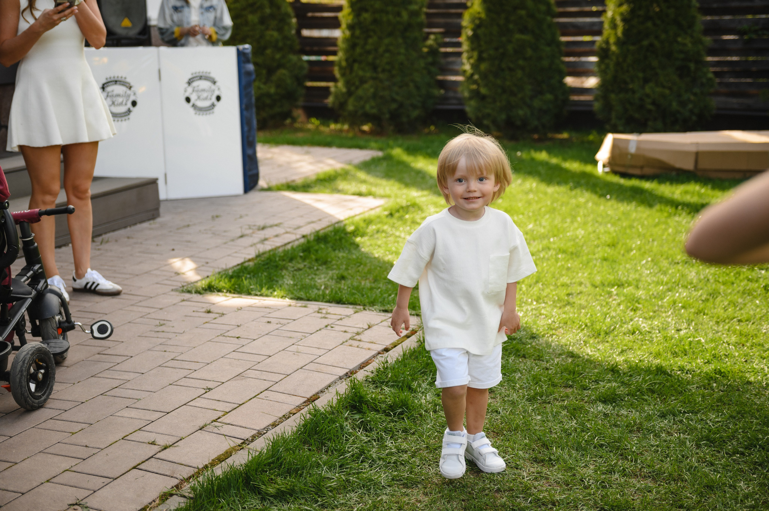 Василий. Фотограф в Туле|Москве. Контент-съёмка, женские портреты, репортажные и съёмки для брендов