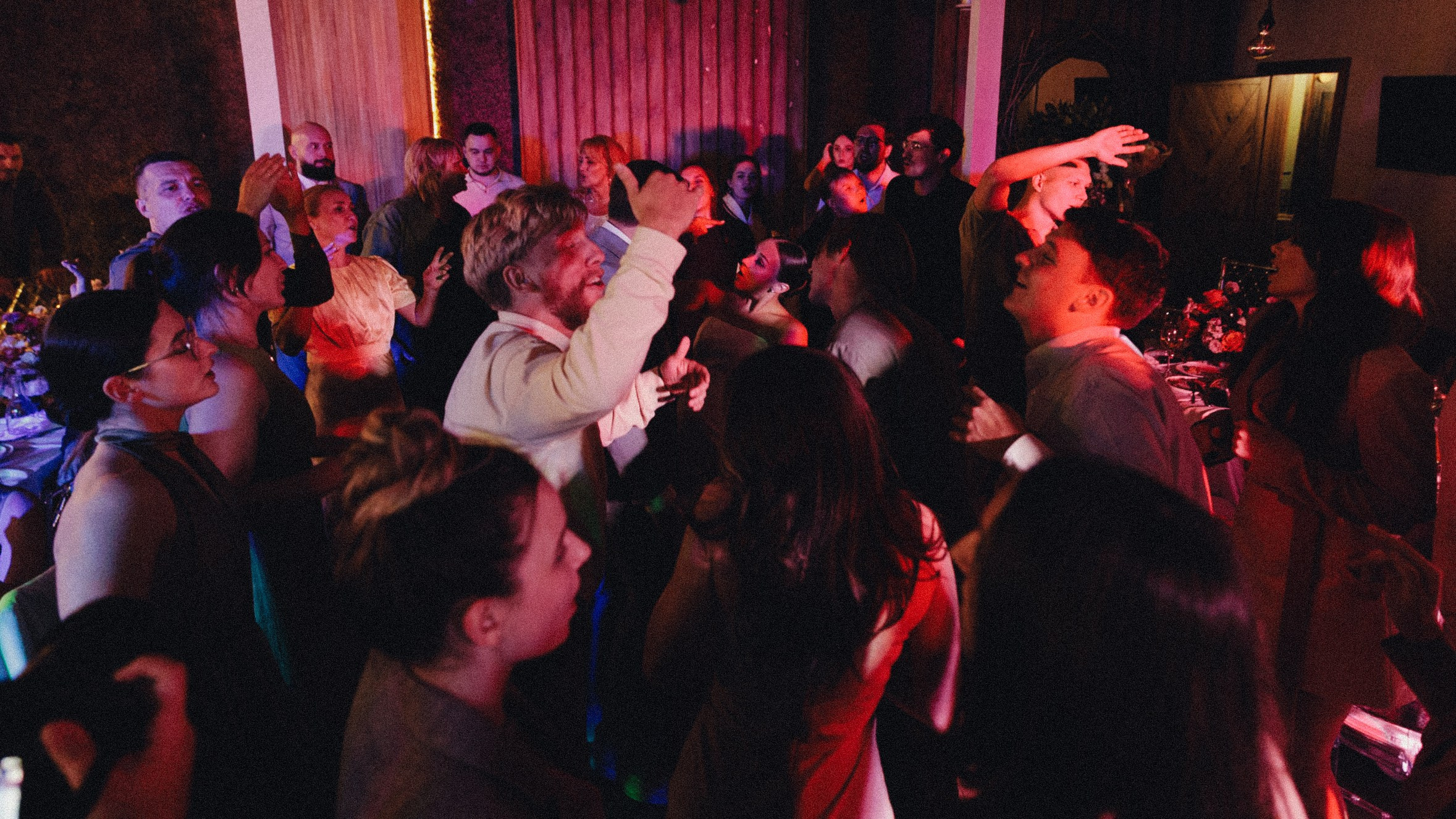 Emotions through film. Свадебный фотограф Екатеринбург Алексей Ладыгин