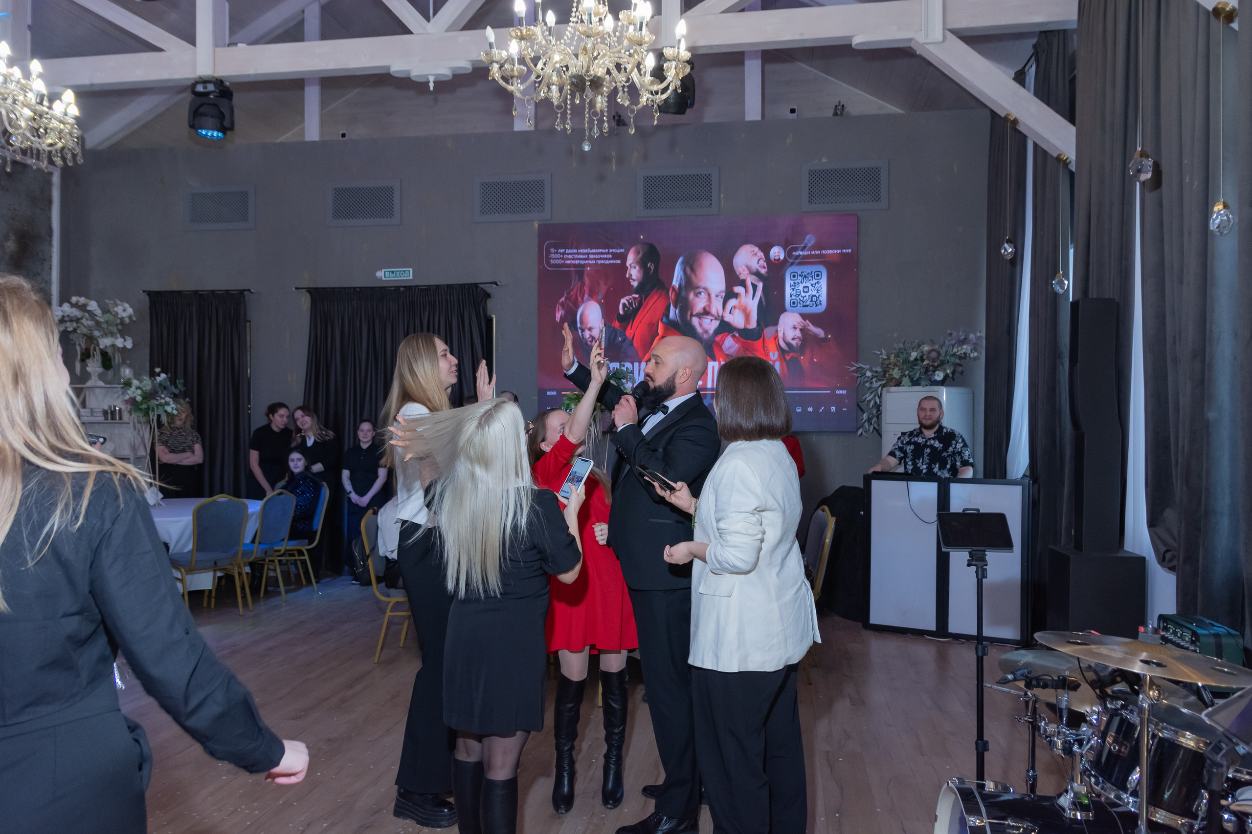 Свадебное чаепитие для молодоженов