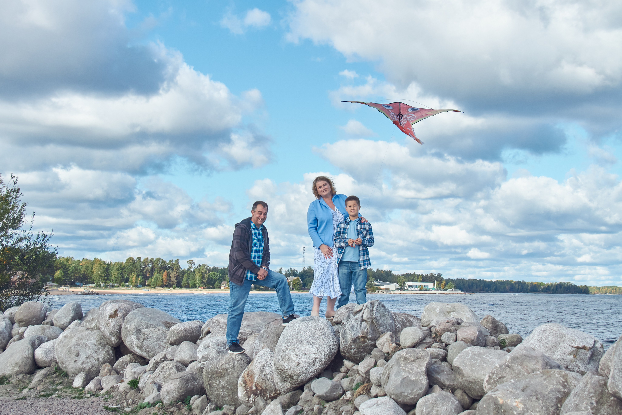 Семейная съёмка на Ладоге. Свадебный, семейный и контент фотограф в Санкт- Петербурге Елена Грие