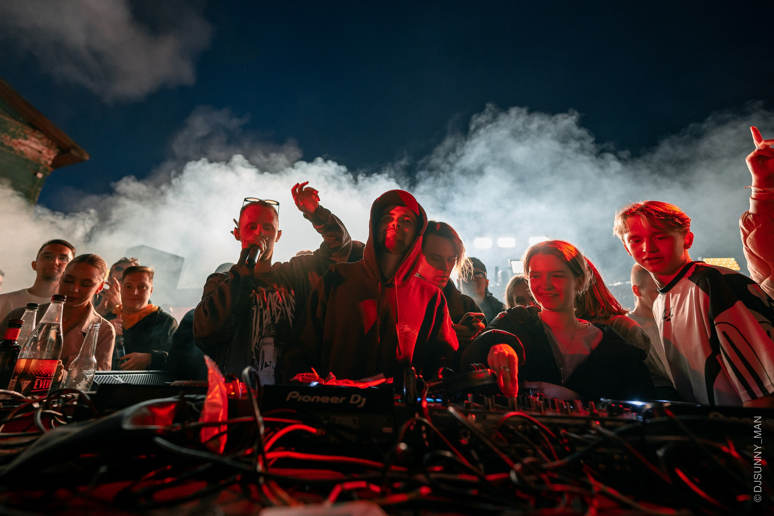 Metro Gorkovskaya. Sunnyman