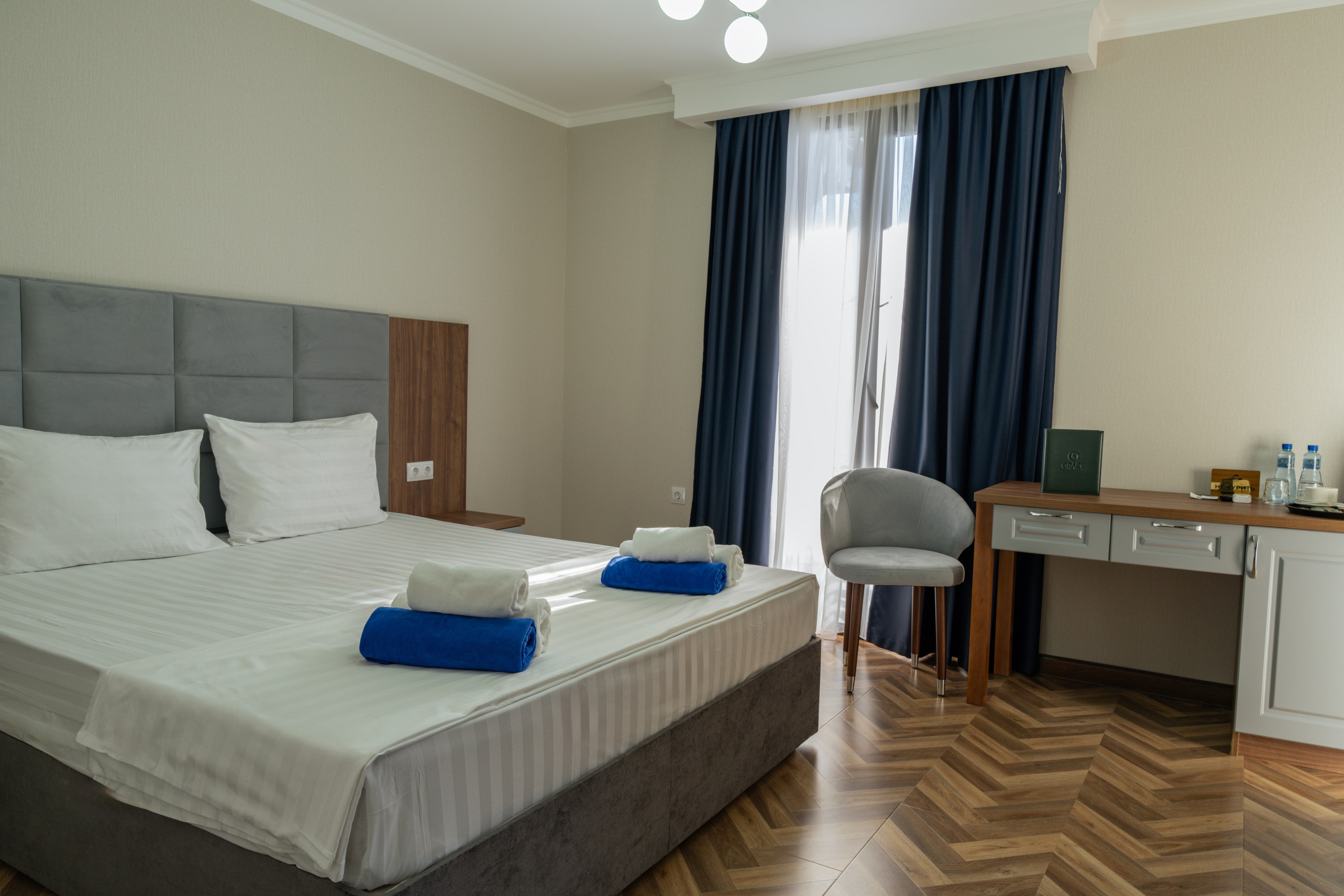 Грейс Бриз. Главная