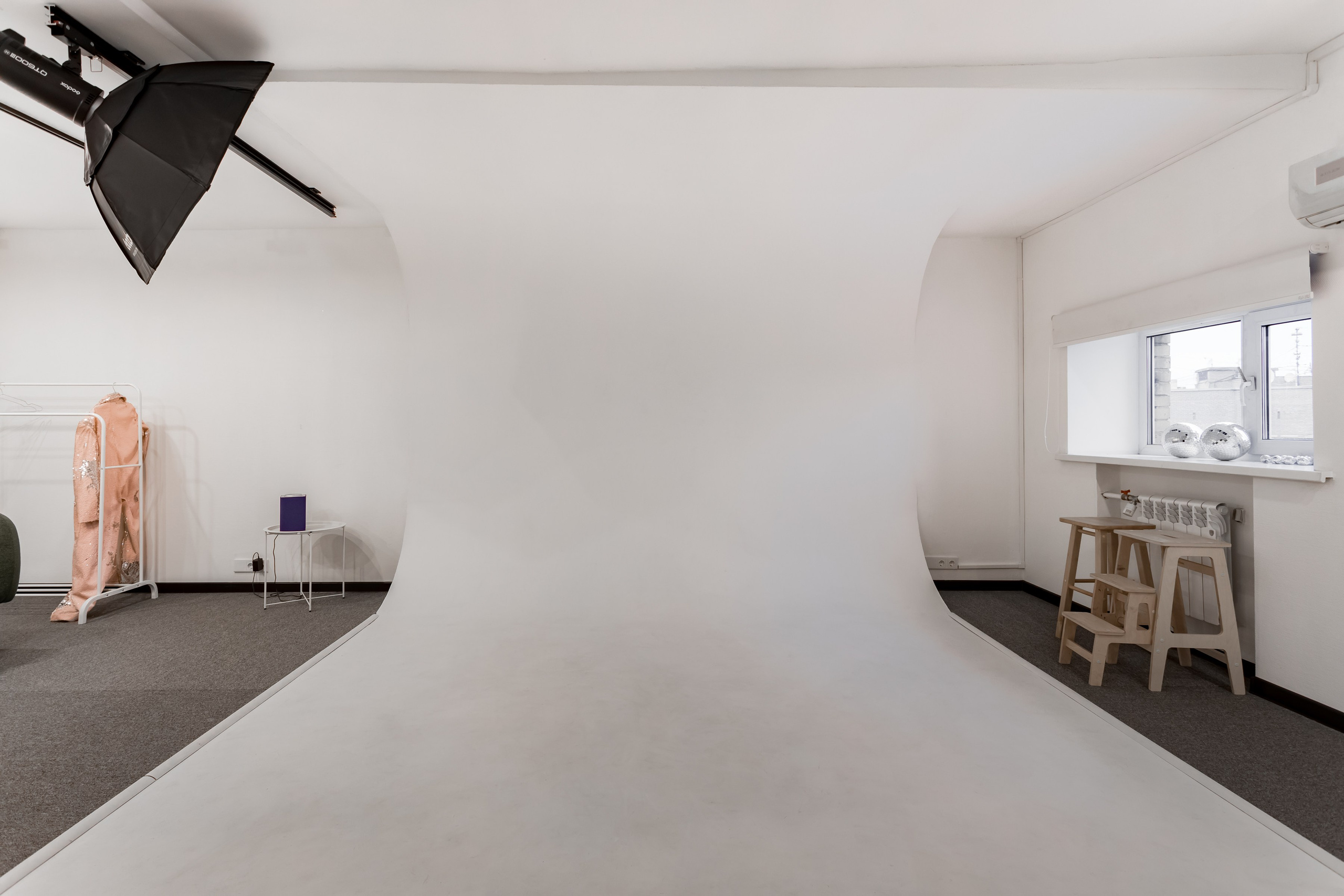 Фотостудия автопортрета Smola. Интерьеры, Контент, Портреты | Фотограф в Москве Дани Терно