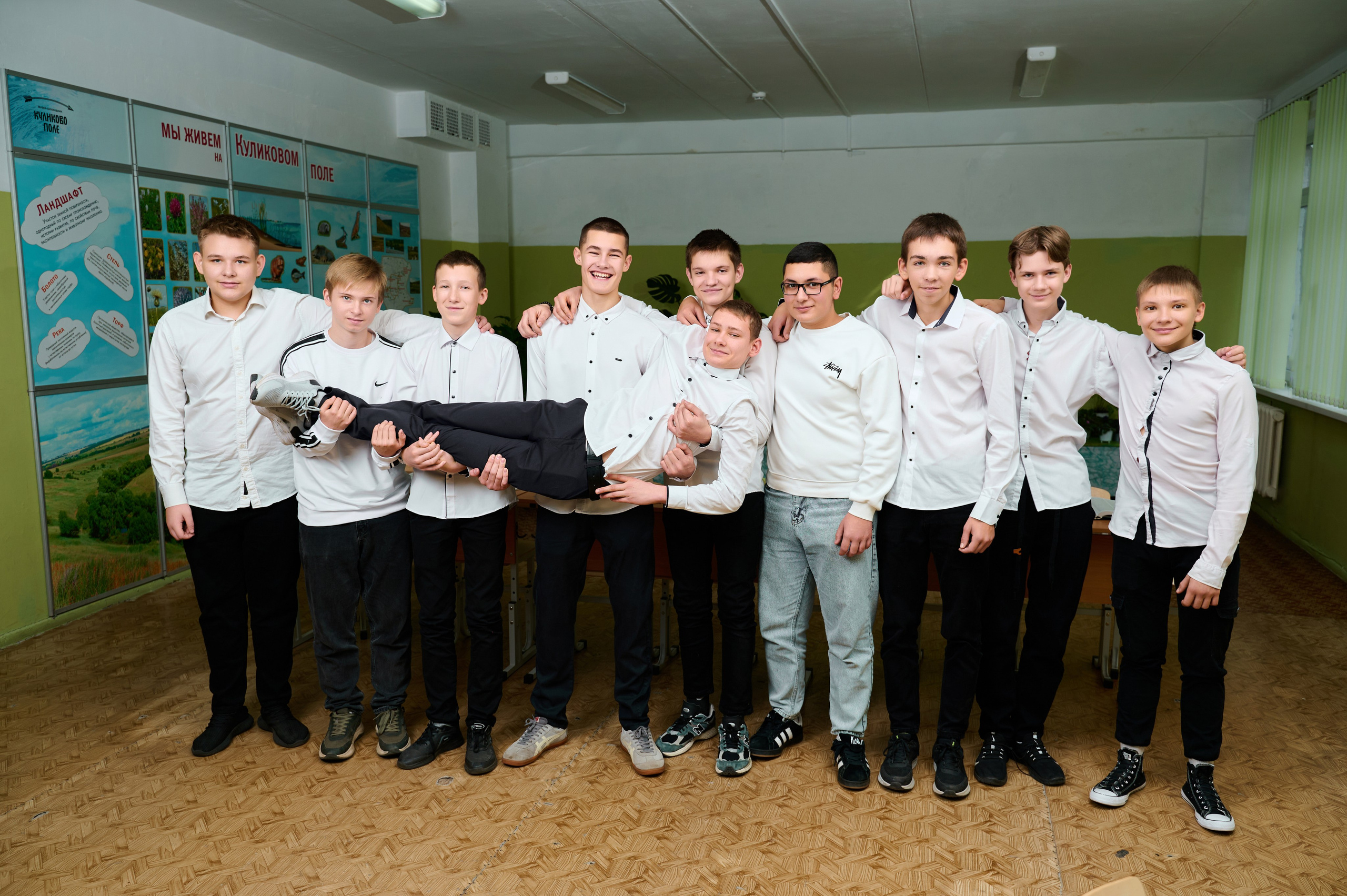 Групповые фото. Старшая школа. Твой Выпускной альбом Москва Новомосковск Кимовск