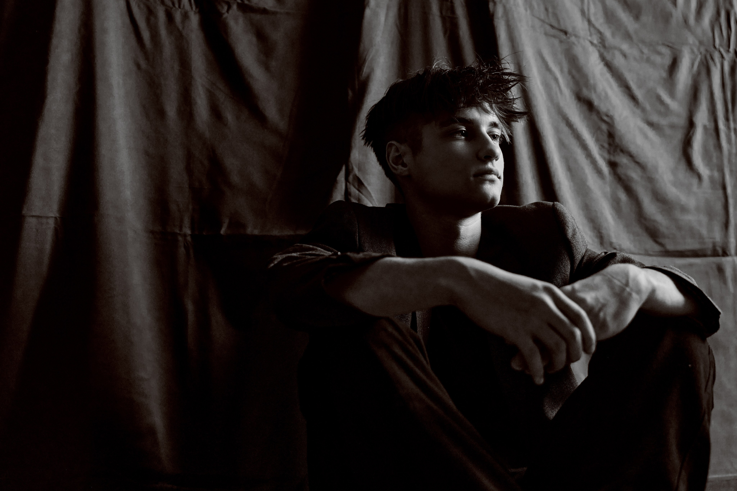 Как позировать мужчин: лучшие ракурсы