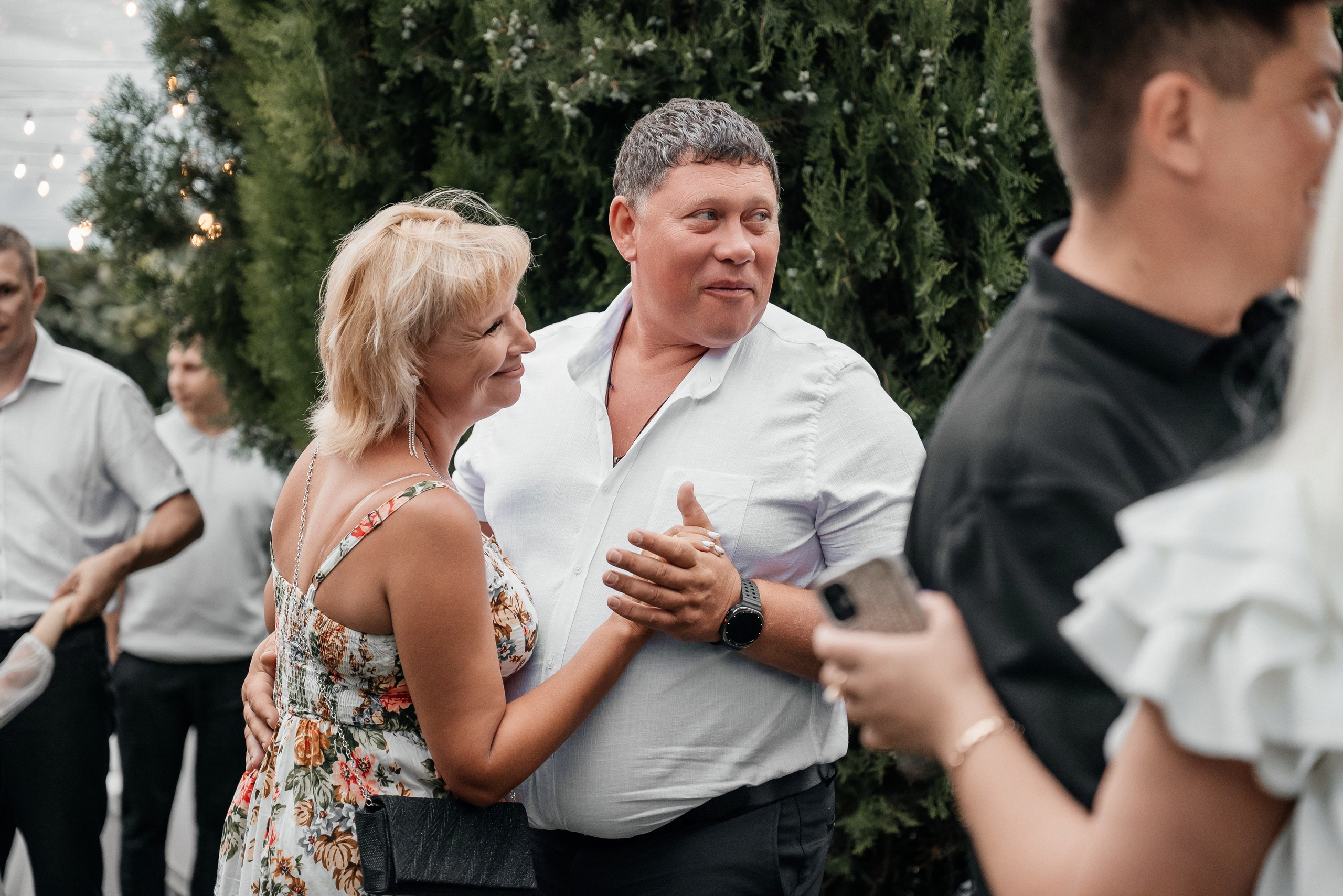 «Свадьба Даши и Артема». Школьный фотограф в Валуйках. Фотосессии для выпускников и изготовление выпускных альбомов в городе Валуйки и в Белгородской области