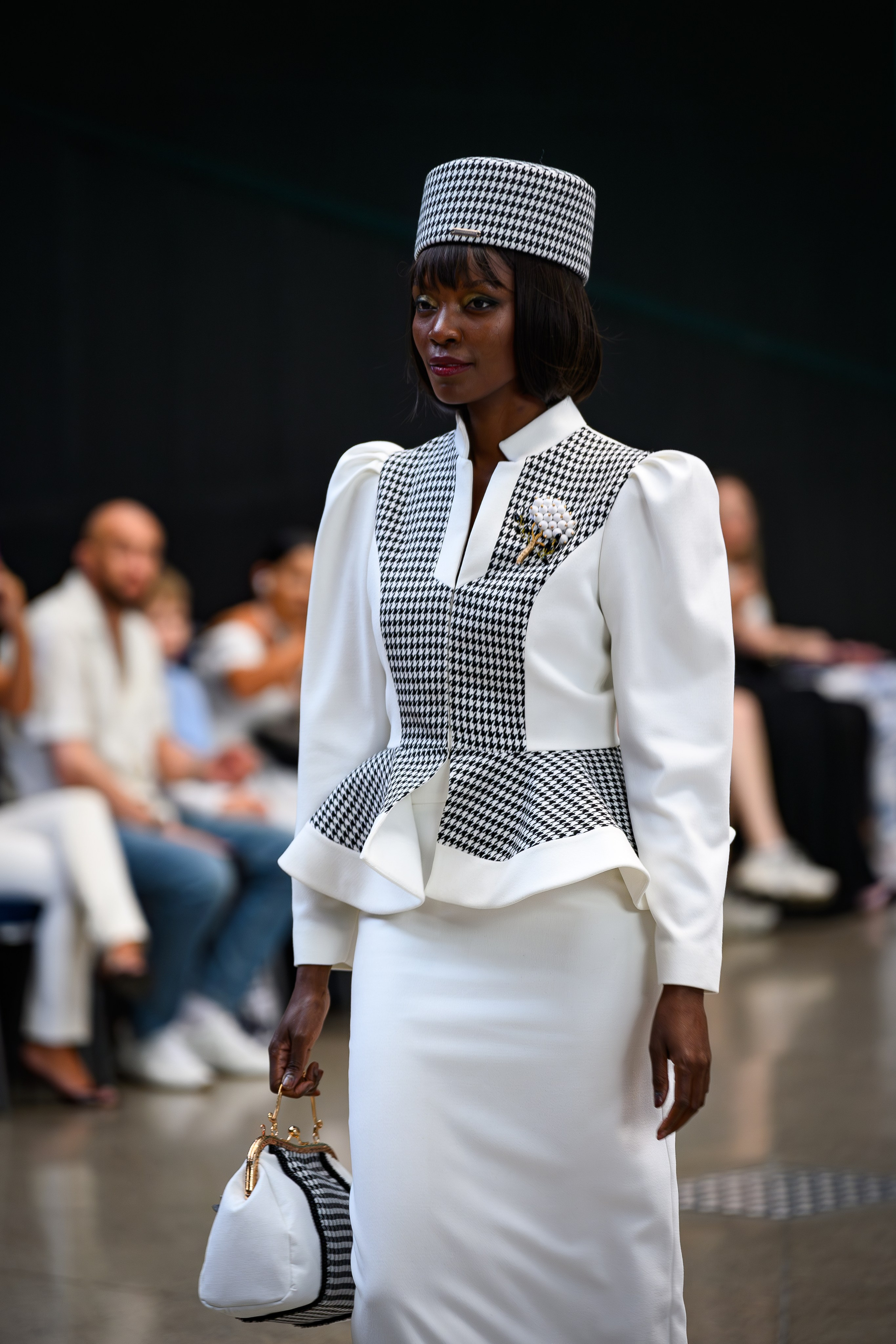 Репортажная фотосъемка Дефиле / Показ мод в Москве. Интерьерный & Репортажный фотограф Озеров Денис, г. Москва