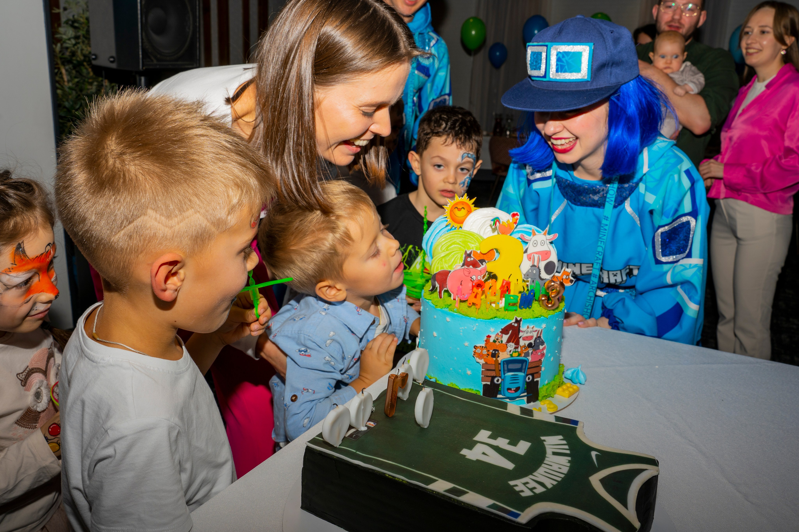 Детский праздник. Фотограф-видеограф. Предметные, портретные и репортажные съемки