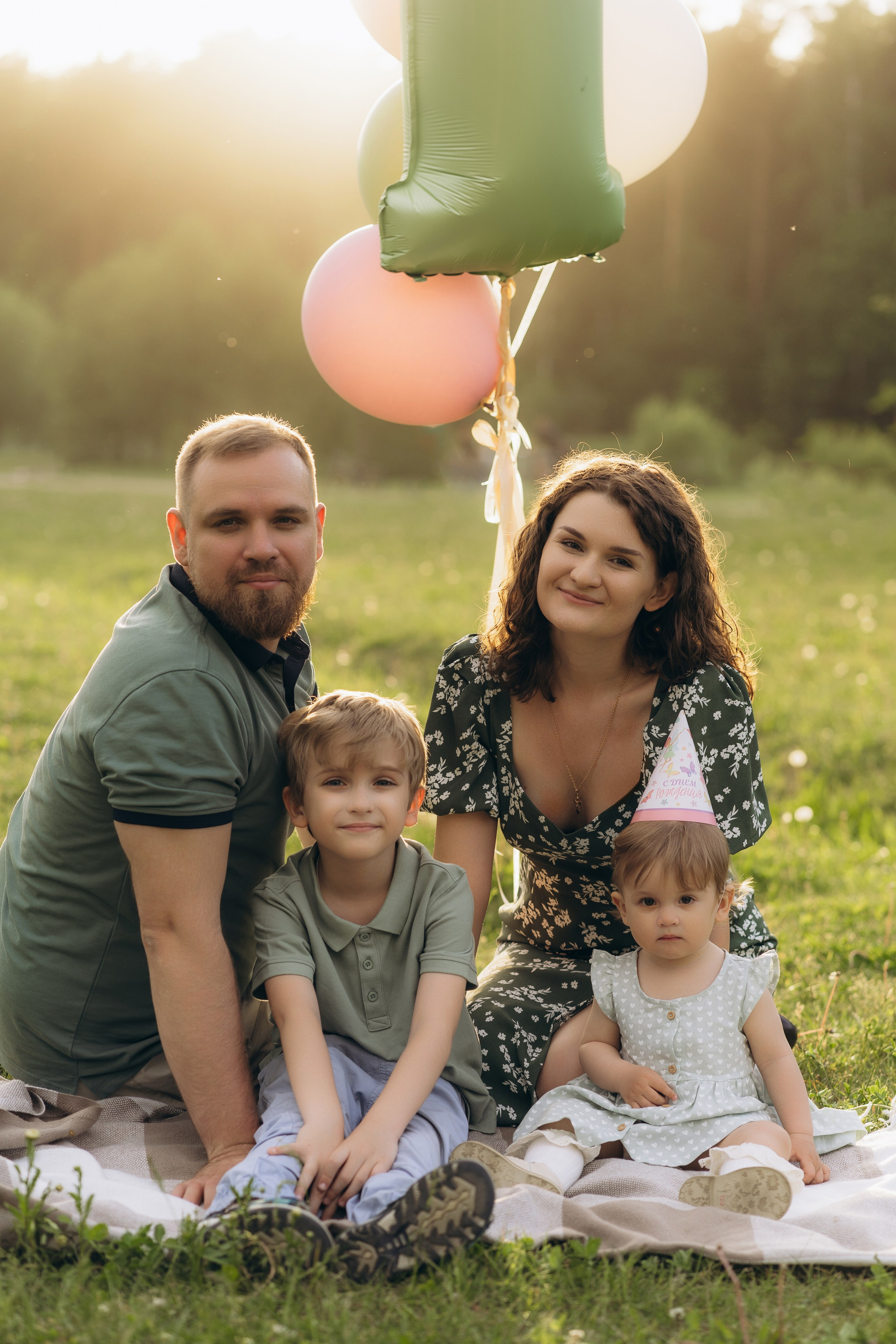 Семейная фотосессия в студии в Москве, семейный фотограф Анна Полушина. Свадебный фотограф в Москве Анна Полушина