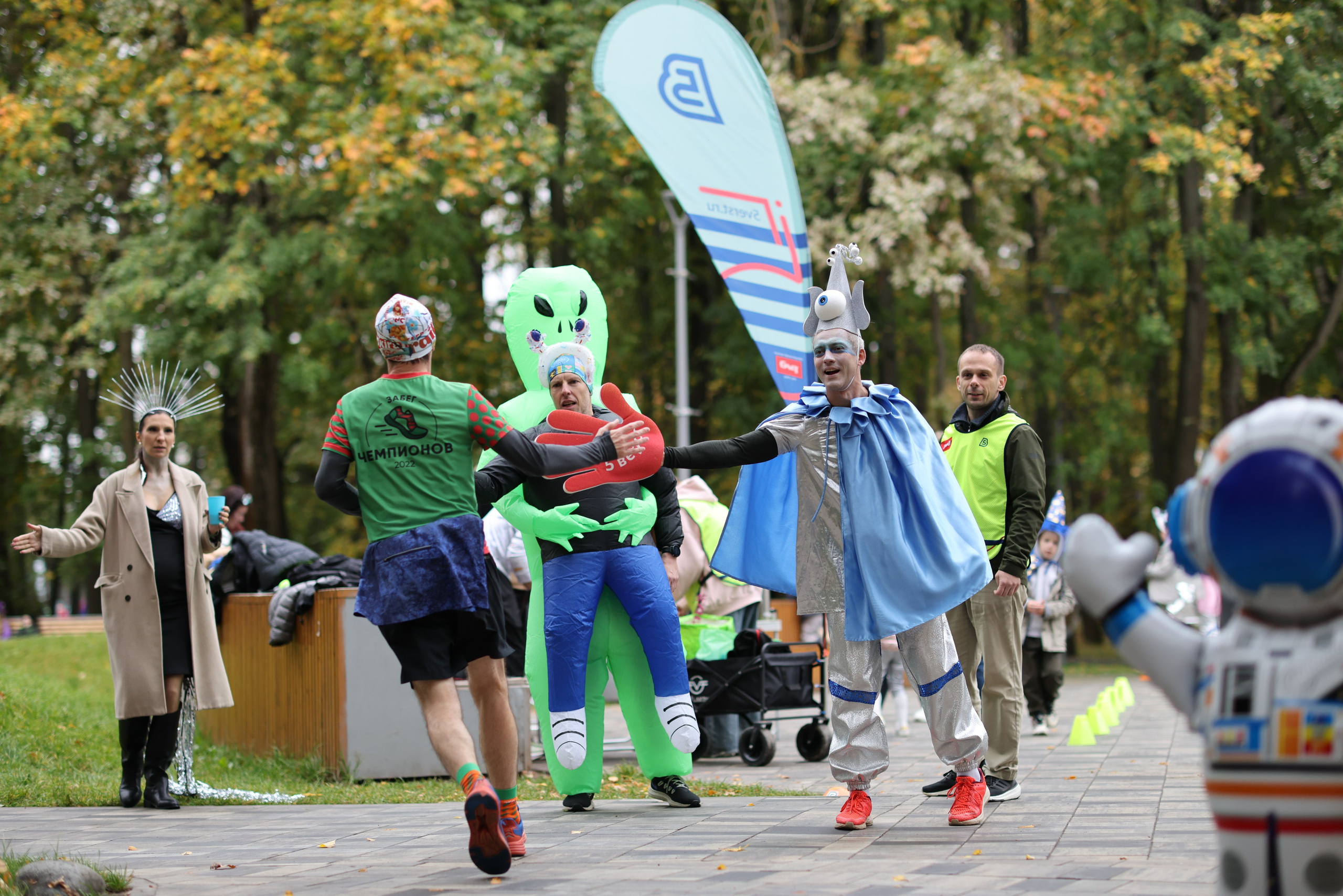 День рождения 5 вёрст Химки, 27.09.25. Фотограф Сергей Ловкий
