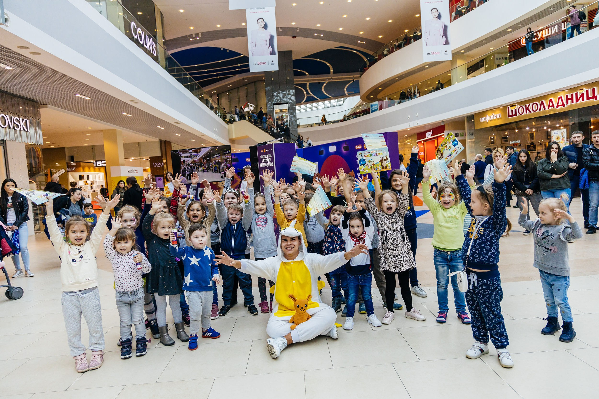 Репортажная фотосъемка детских музыкально-танцевальных фестивалей. Репортажный фотограф | Роза Хутор Красная Поляна Сочи Сириус