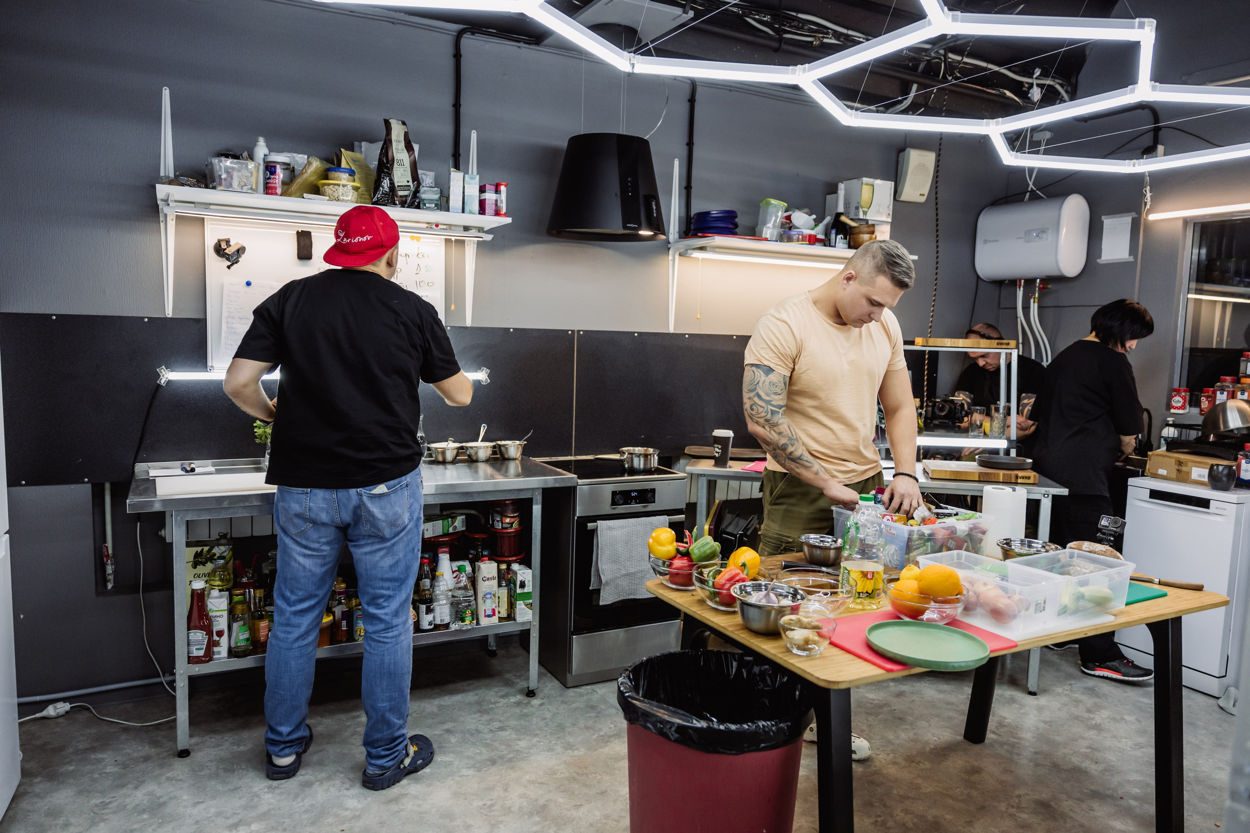 «Черная кухня», г. Москва, телеканал «Кухня». ФОТОГРАФ ИРИНА ШАМАТАВА