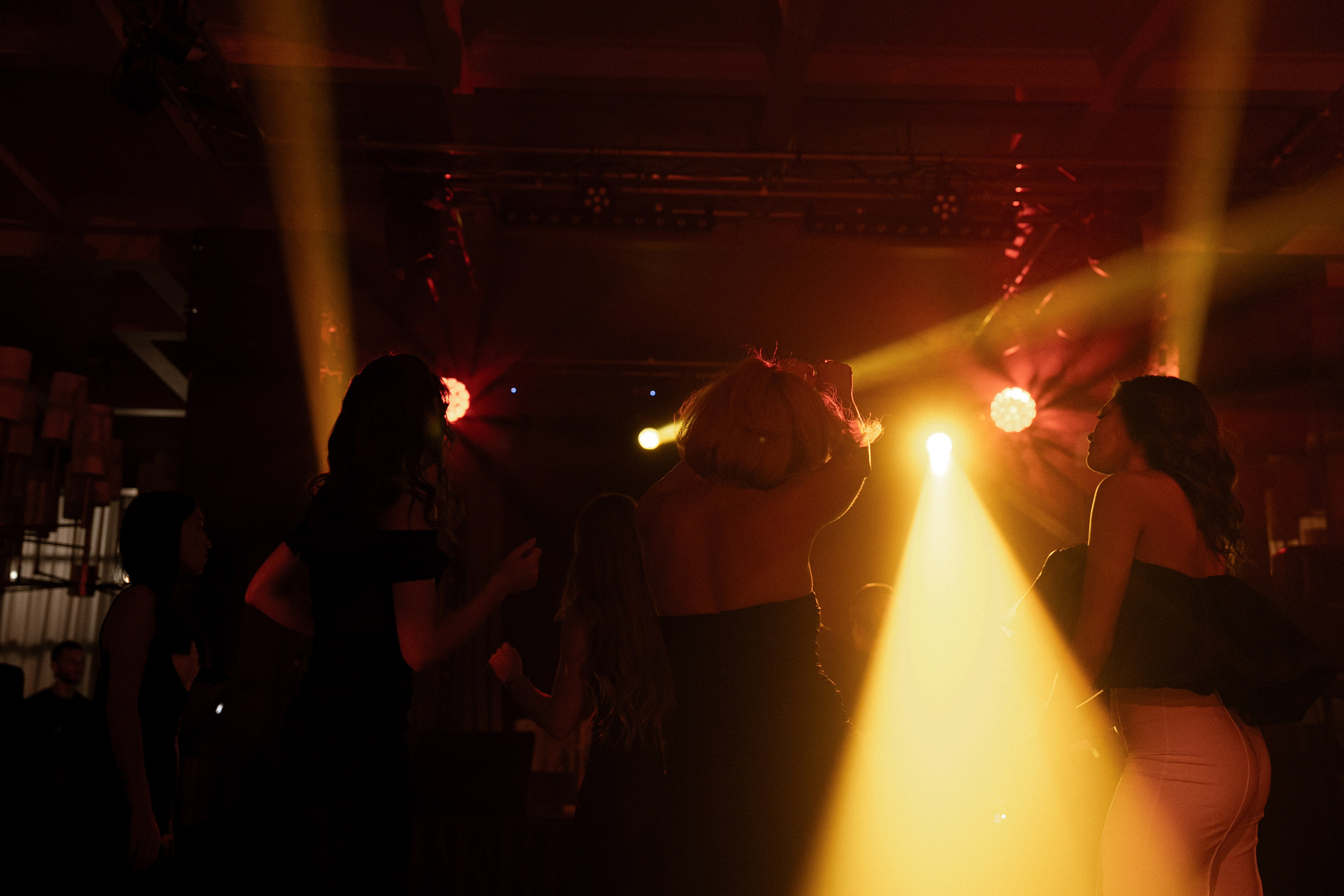 Гермес. Orange. Семейный и портретный фотограф в Саратове Сахарова Маша