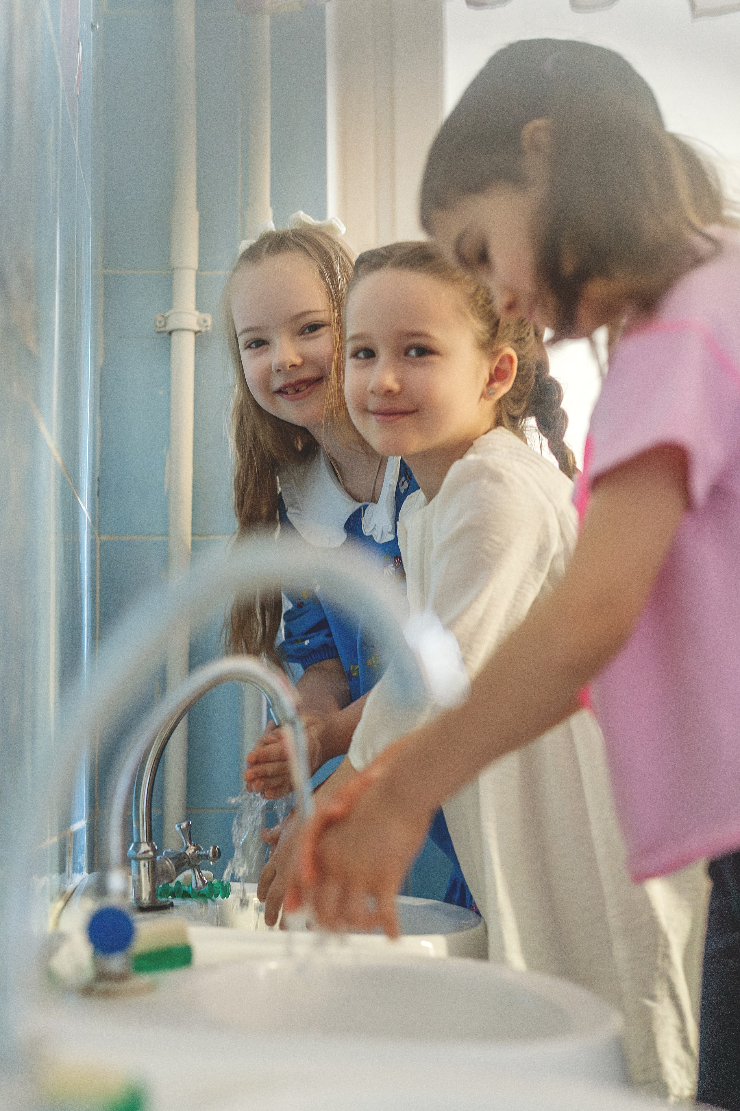 Сад 3. Школьные альбомы и альбомы для детского сада. Юлия Осипова. Москва