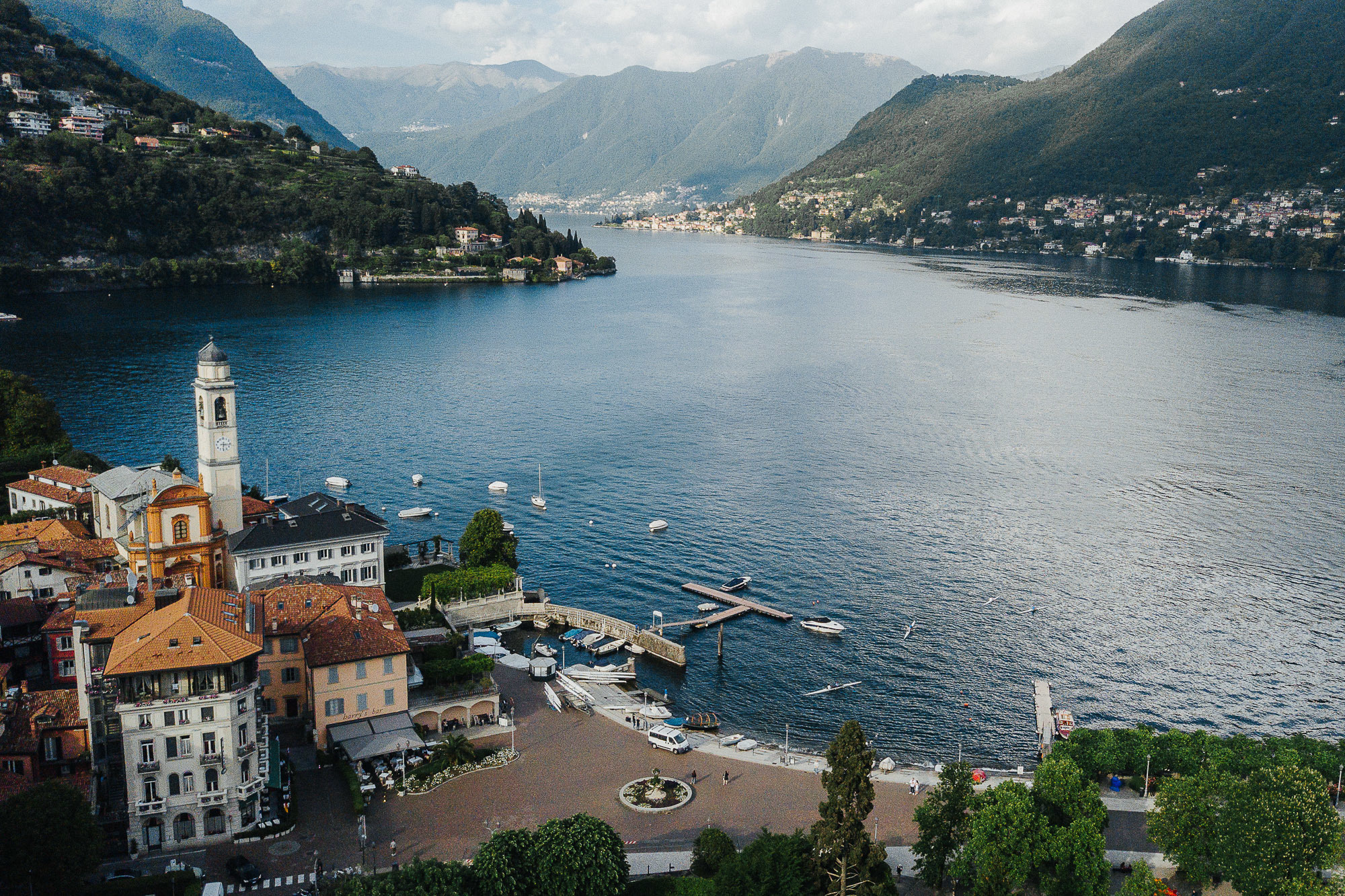 Roberto + Svetlana + Max / FAMILY / Como. Photographer and videographer for wedding in Italy: Rome, Milan, Venic