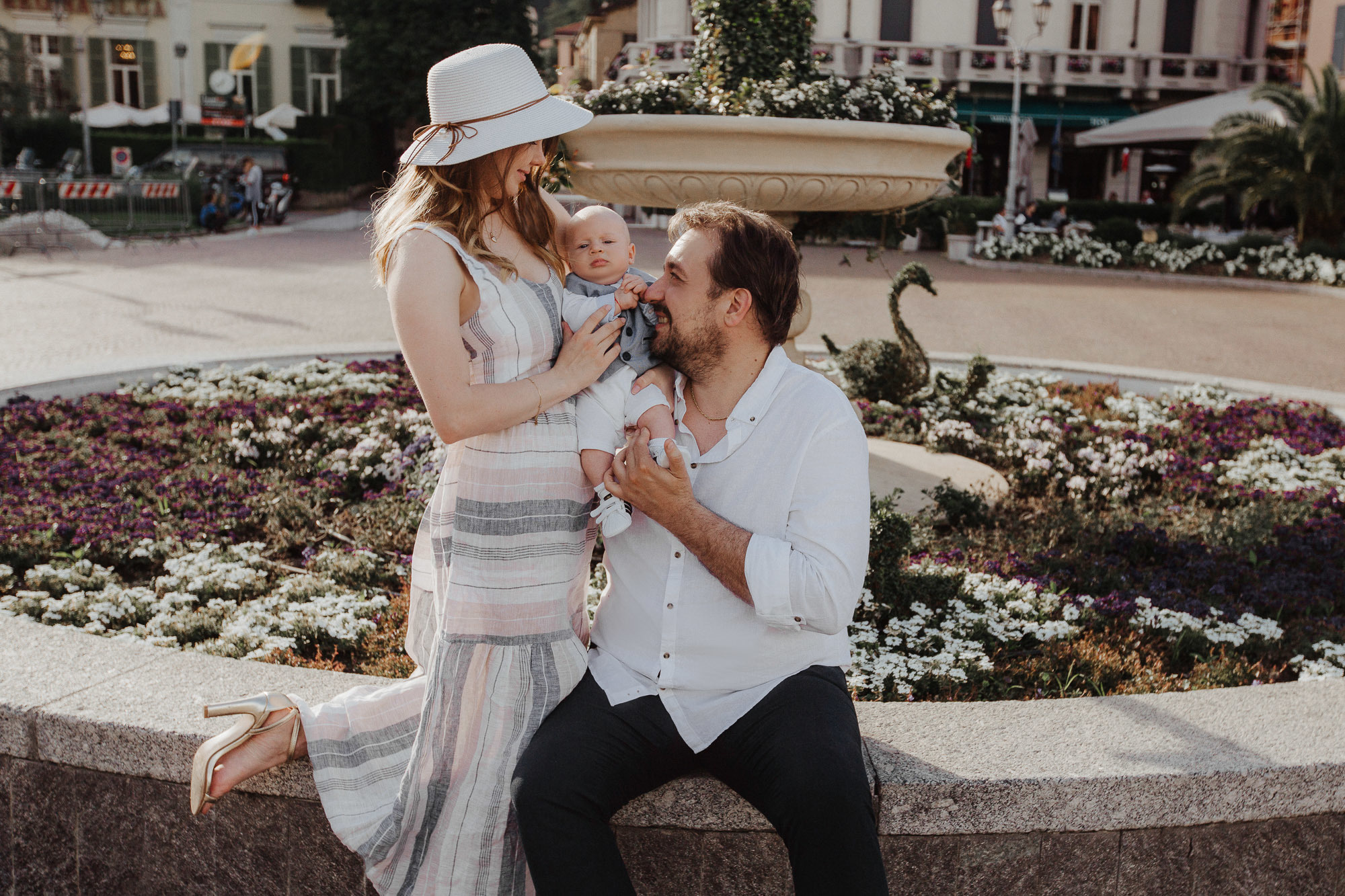 Roberto + Svetlana + Max / FAMILY / Como. Photographer and videographer for wedding in Italy: Rome, Milan, Venic