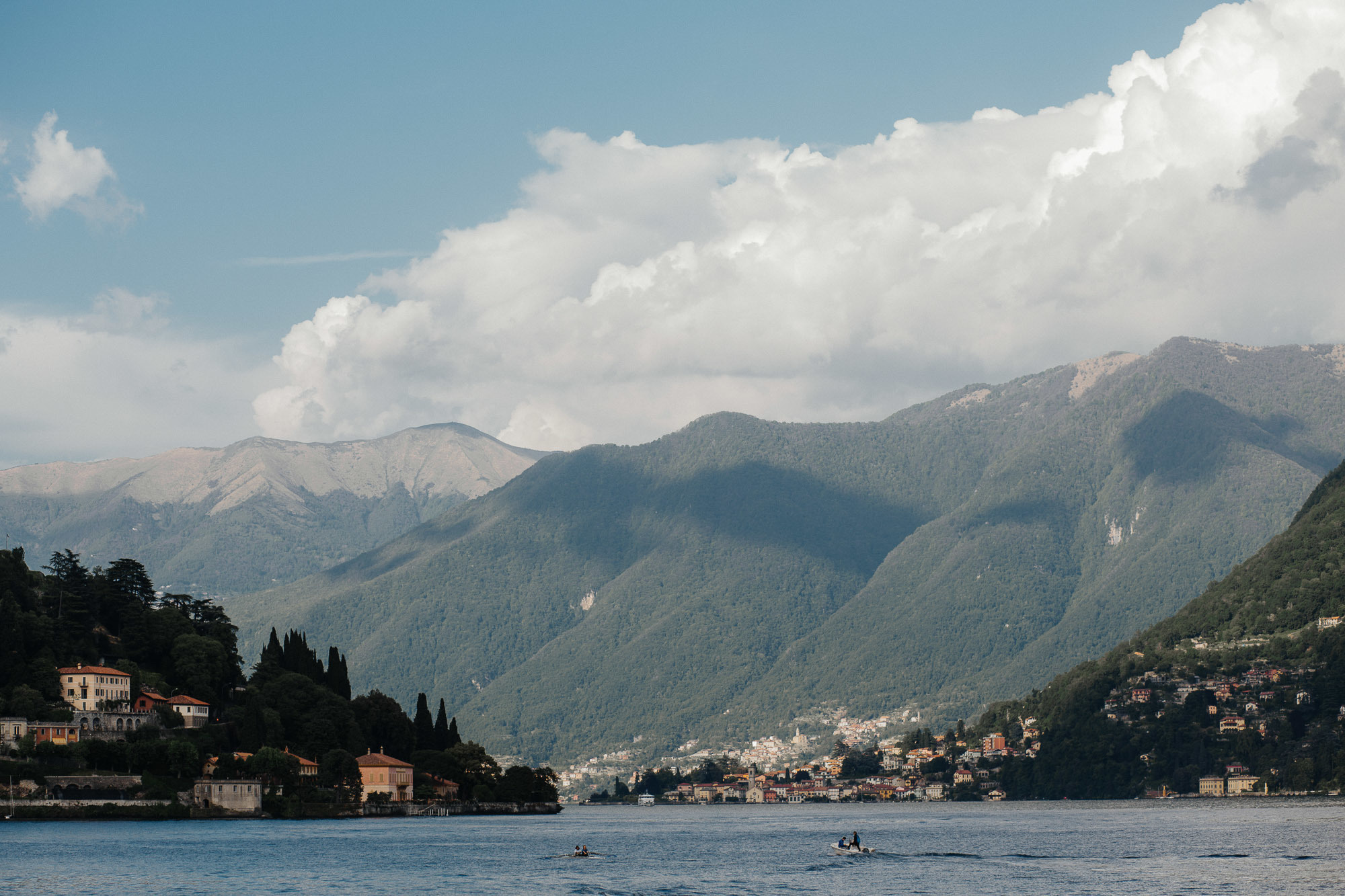 Roberto + Svetlana + Max / FAMILY / Como. Photographer and videographer for wedding in Italy: Rome, Milan, Venic