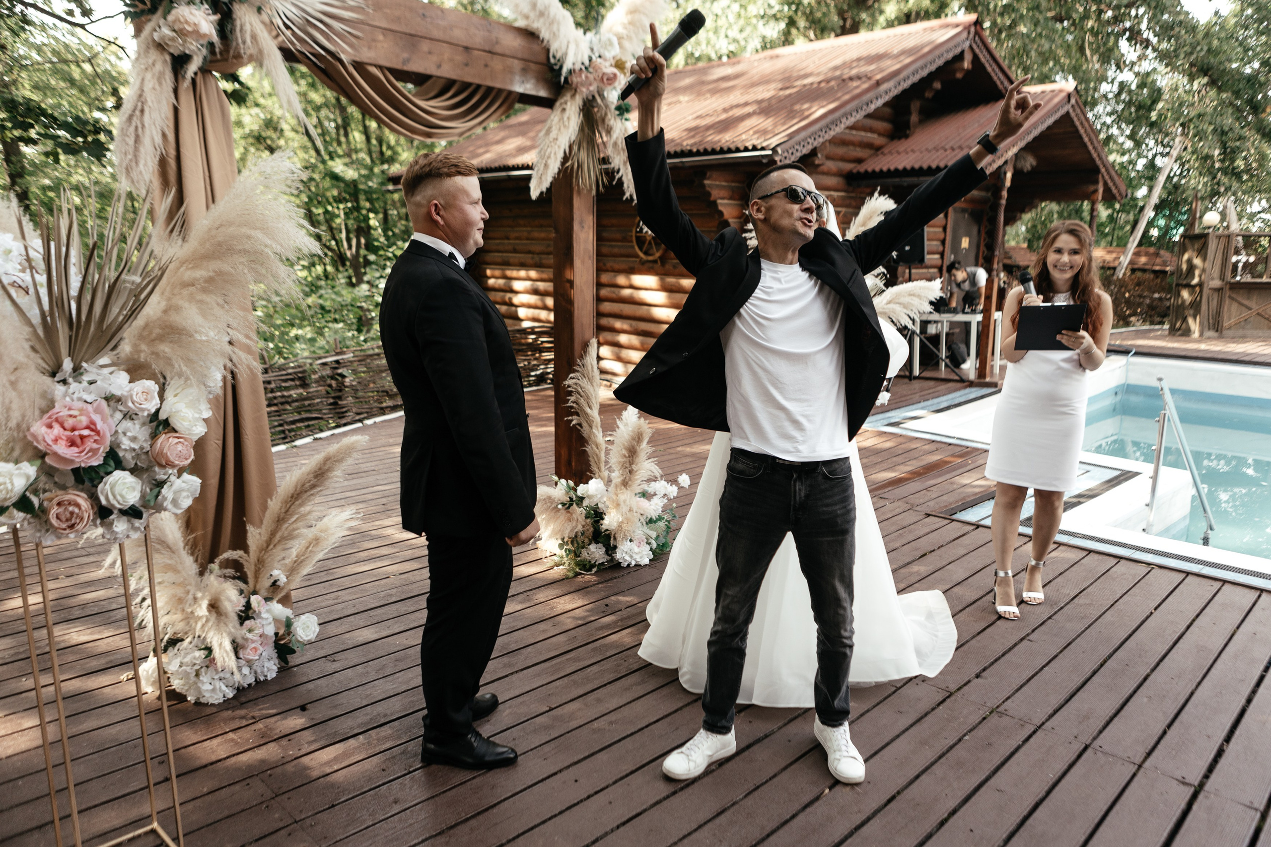 Свадебный фотограф Уфа — Руслан ГабдлисламовЖивые эмоции, красивые кадры, воспоминания на всю жизнь.Работаю по всей Республике Башкортоста. Свадебный фотограф Уфа Руслан Габдлисламов