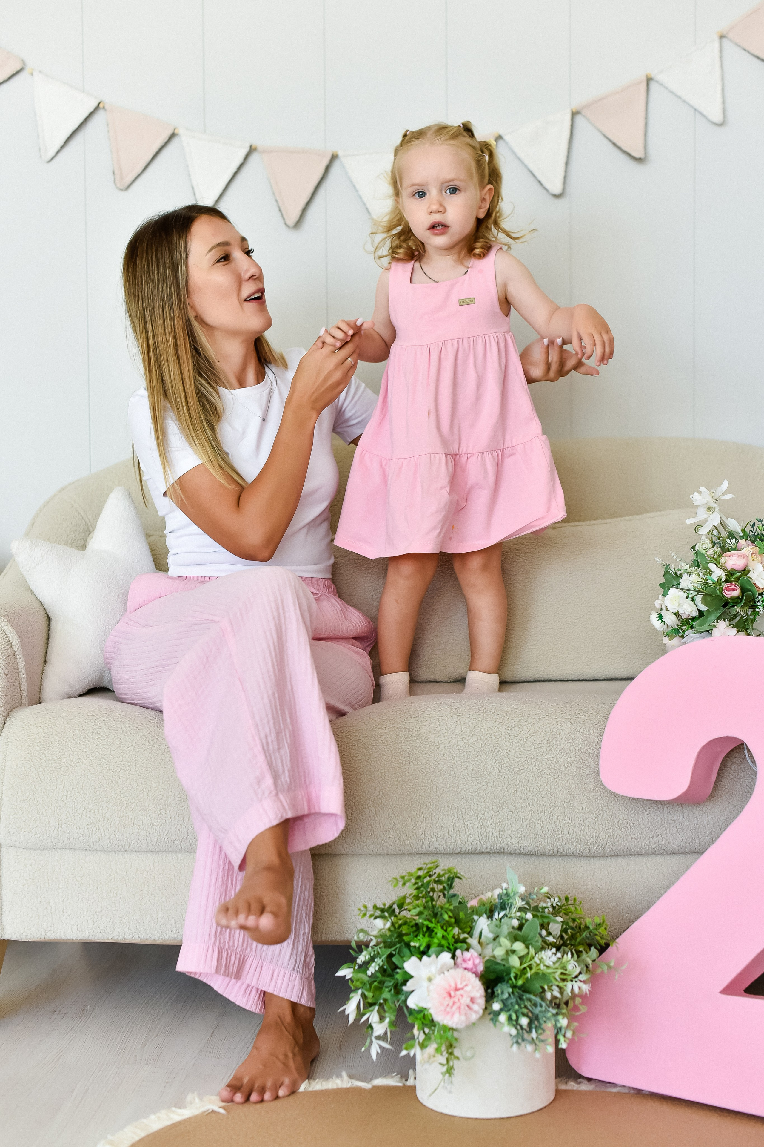 Анечке 2 годика