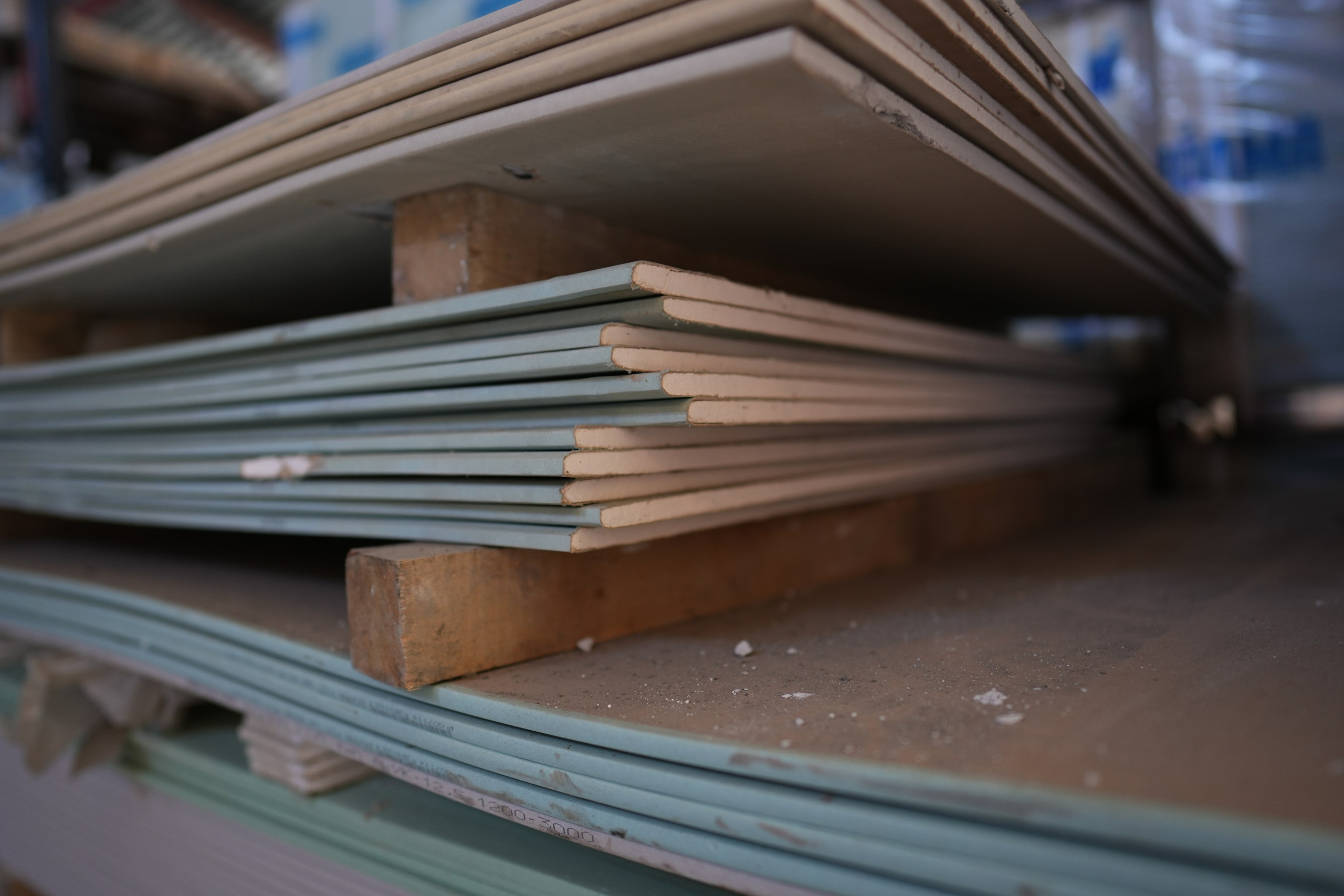 Гипсокартон и профиль. Строительный магазин низких цен Экономкин