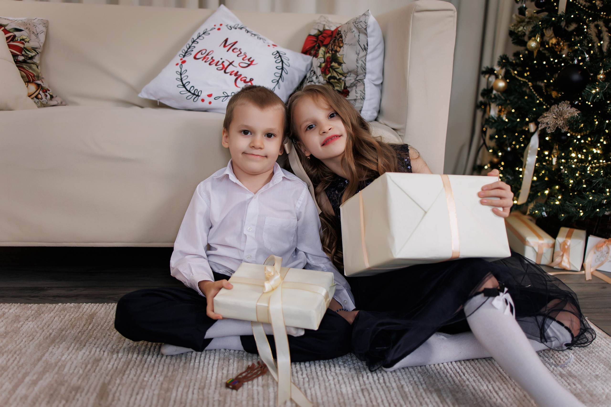 Ваши фотографии. Интерьерная фотостудия Background в Омске