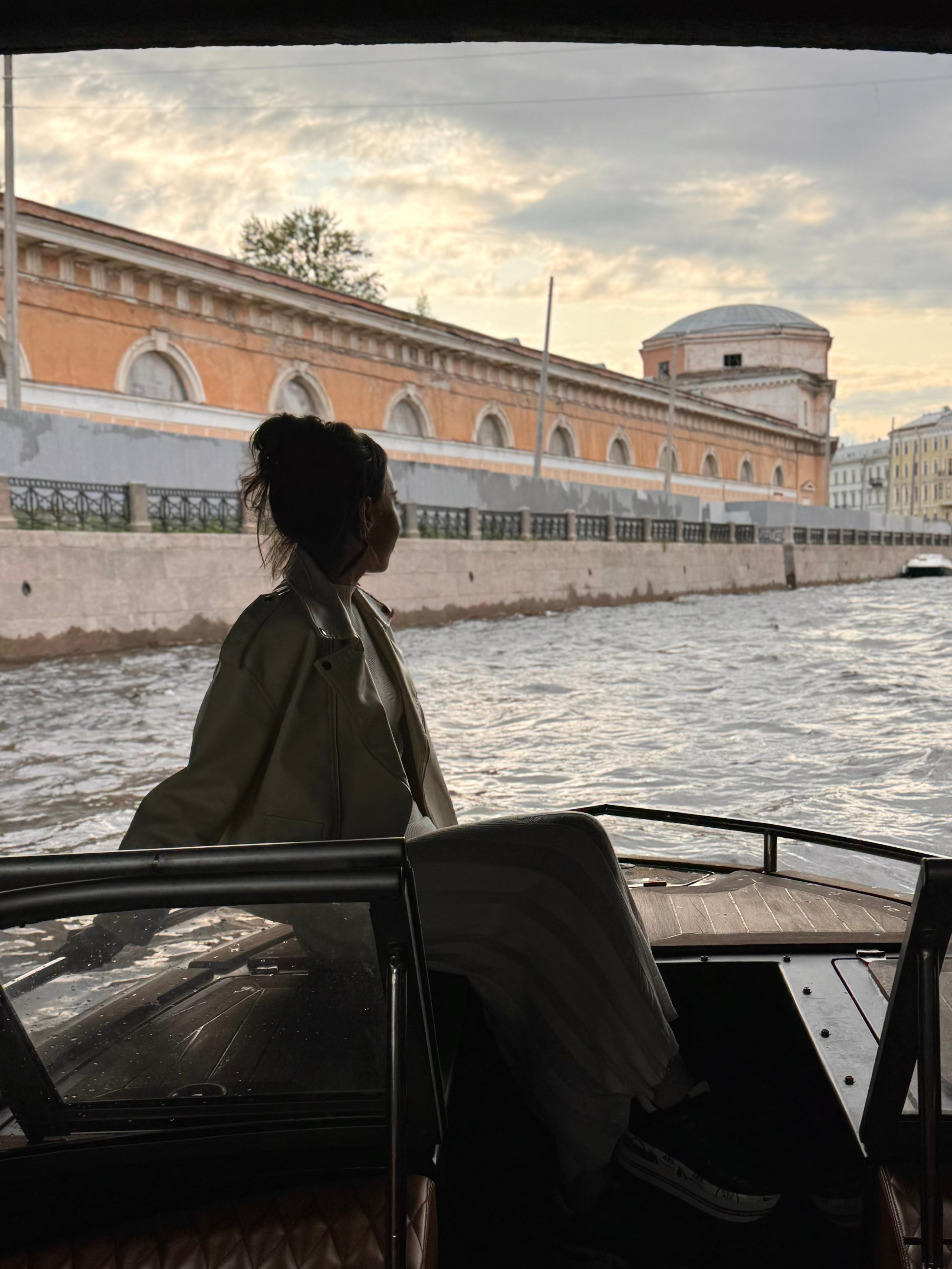 Екатерина и Никита [на айфон 15 про]. Утонченный фотограф в Санкт-Петербурге Ксения Пелевина