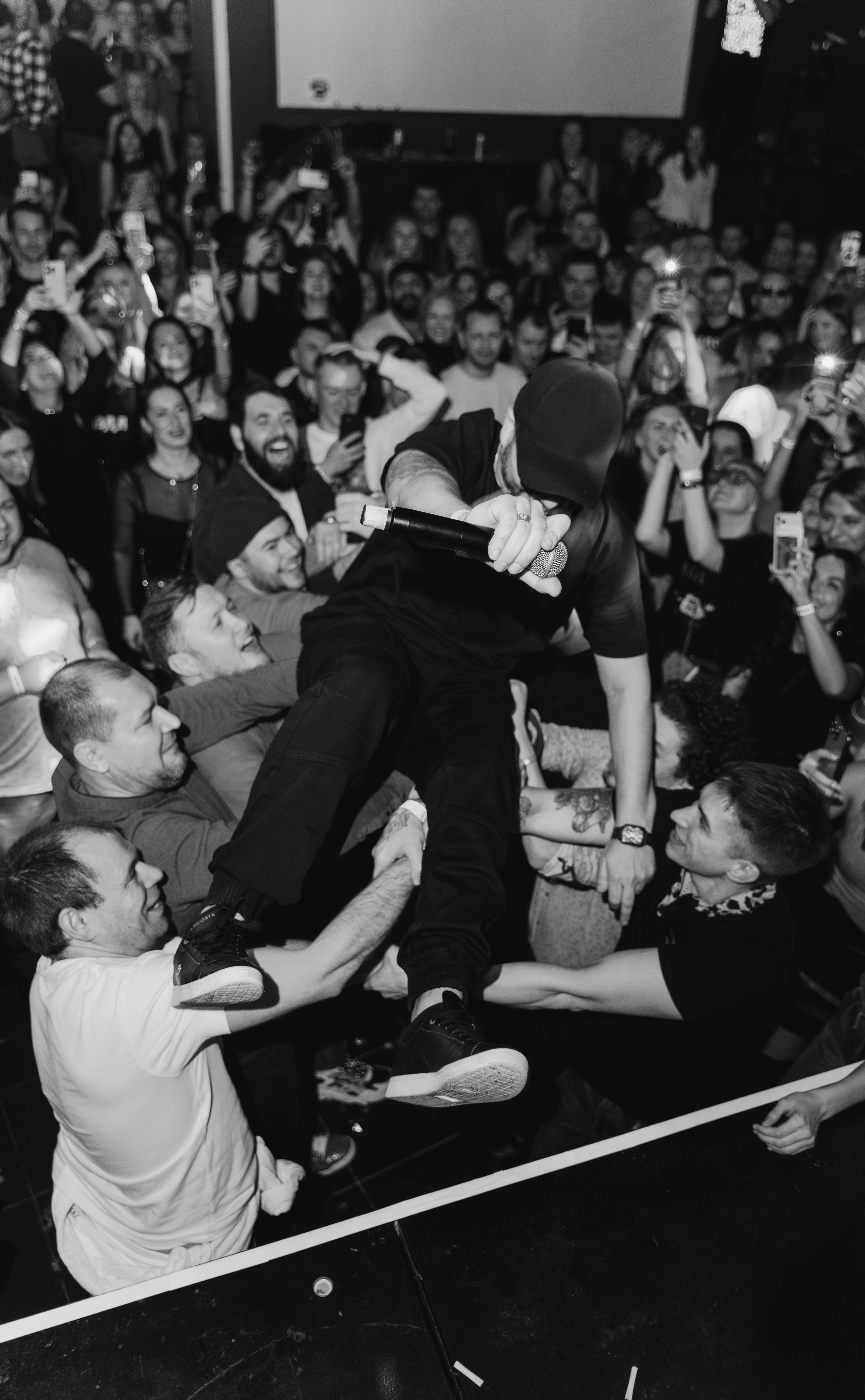 Где мой 2007: ностальгия и Катя Чехова / 2023. Саша Копылов, фотограф в Казани