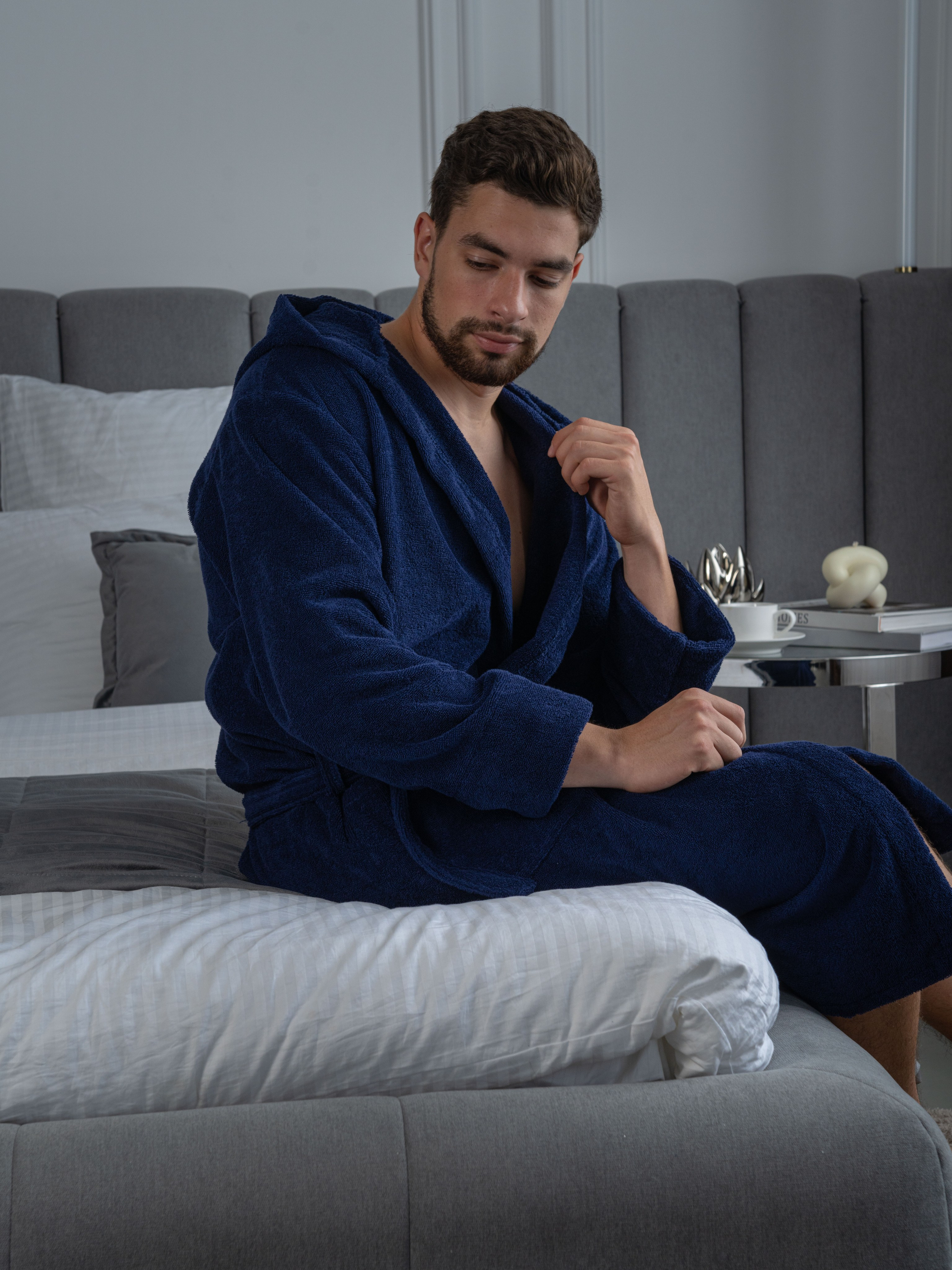 Выездная модельная съемка в студии, для маркетплейсов, товар халат. Олейник Денис — предметный фотограф, фотограф для маркетплейсов в Казани