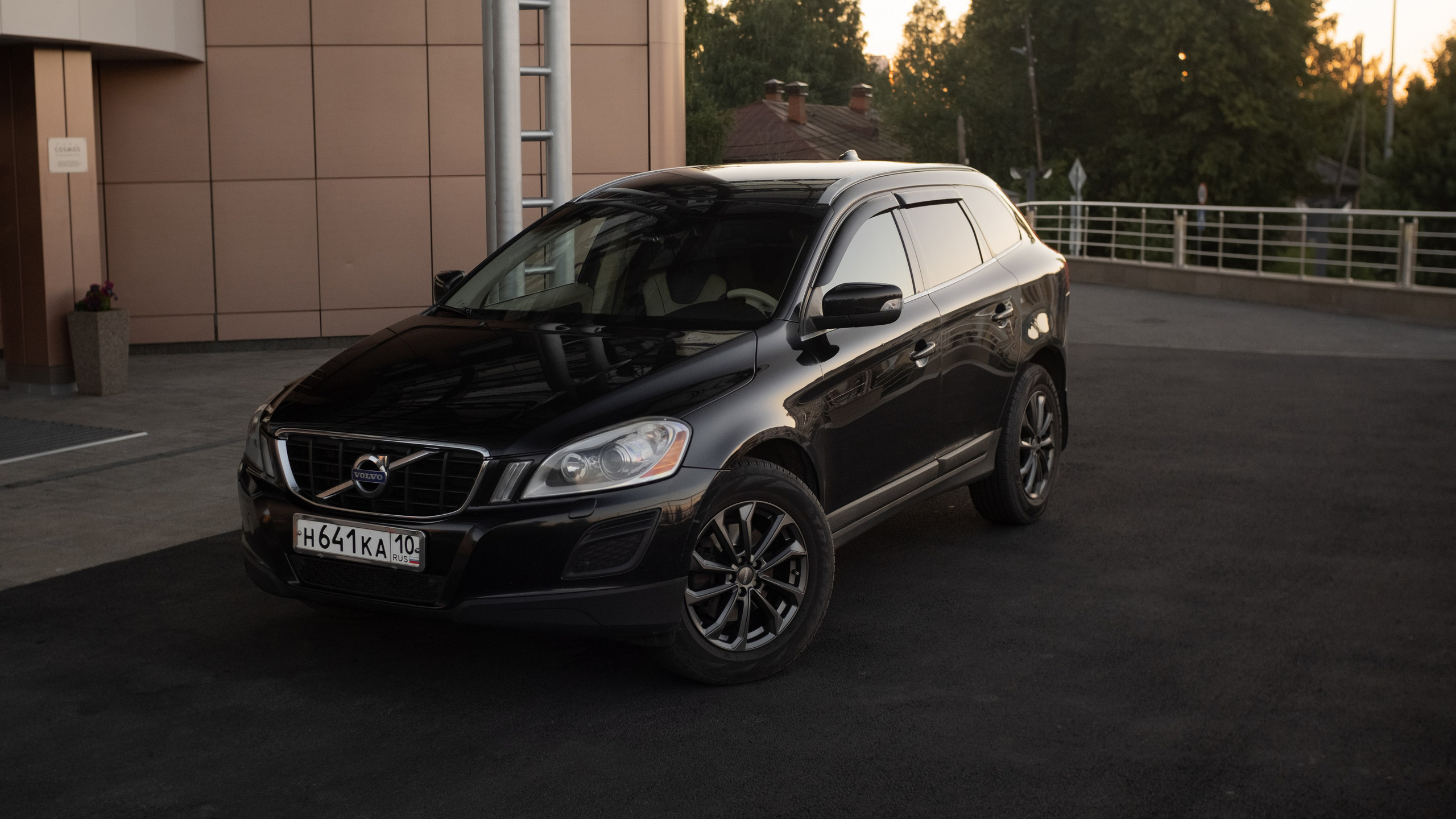 Volvo XC60. Камера Глика | Автомобильный фотограф из Петрозаводска
