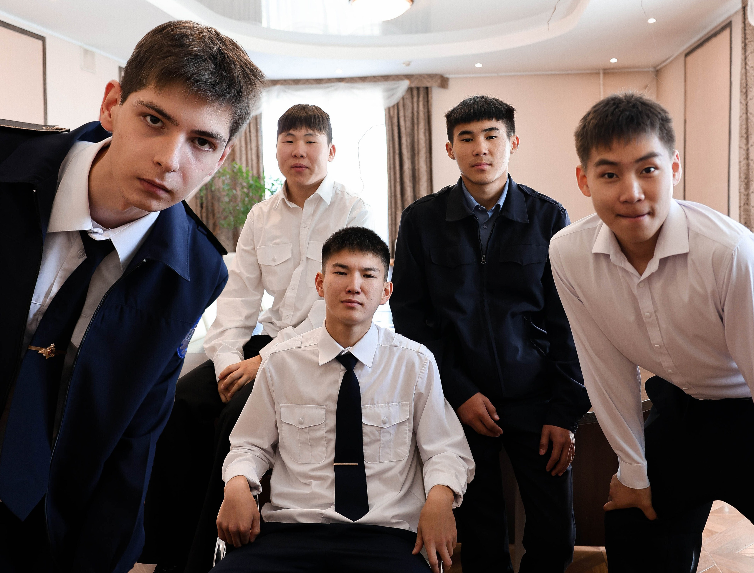 ГБПОУ «БРИТ» группа ЭО-242. Свадебный и Школьный фотограф Улан-Удэ Бурятия Джулия Топоева Выпускные альбомы Фотограф на мероприятие