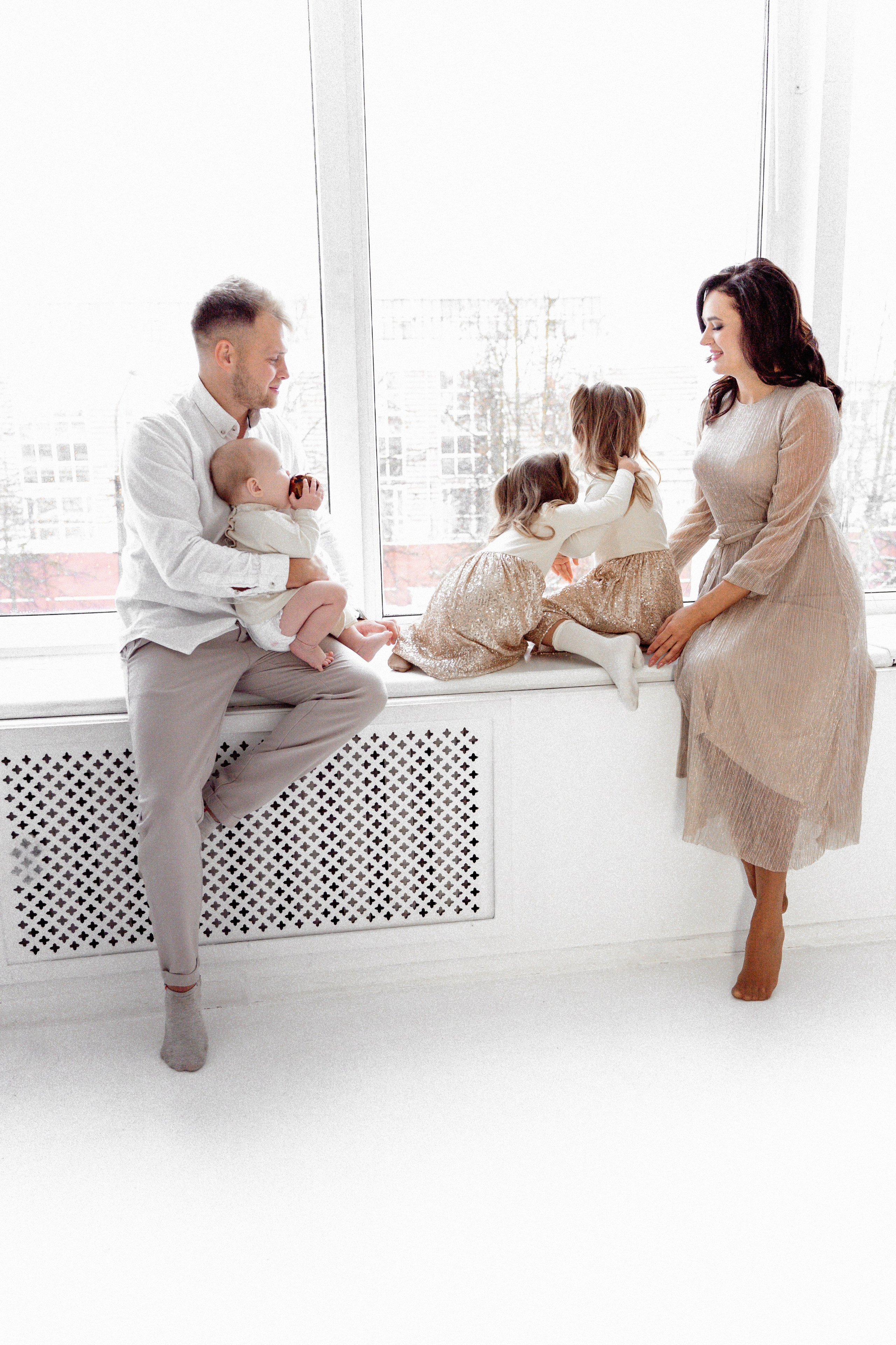 Новогоднее волшебство большой дружной семьи. Ваш семейный фотограф в Минске — Вика Трегубова