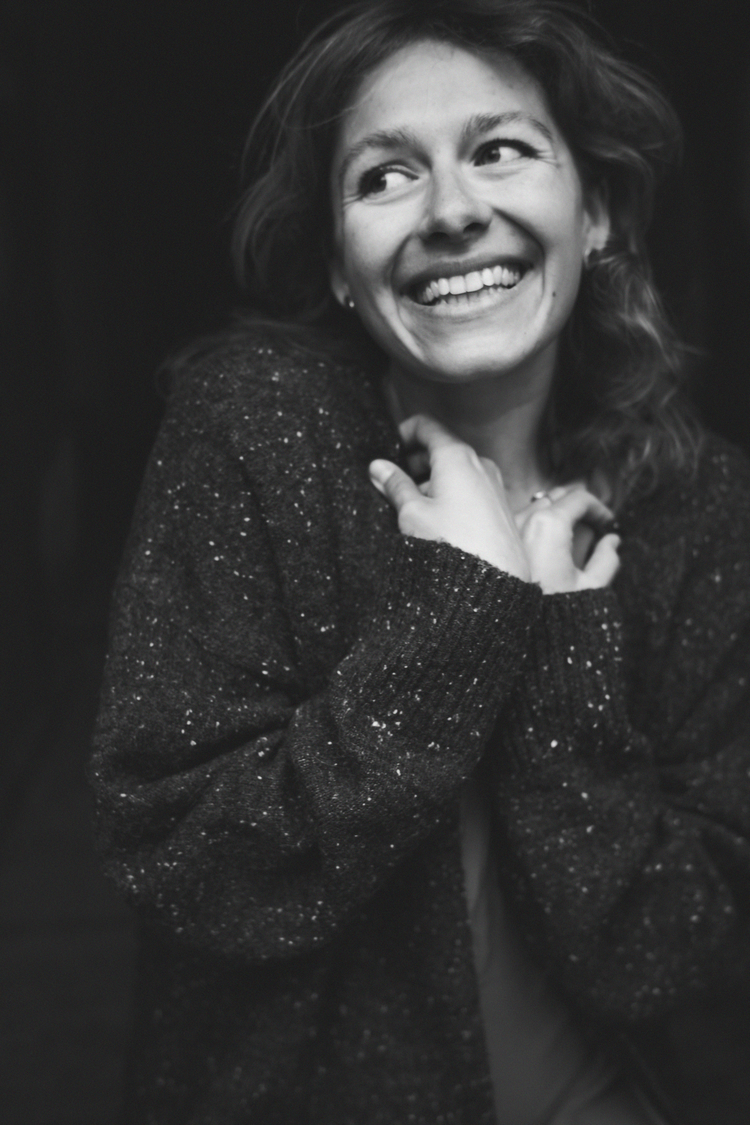 …история об отражениях, хрупкости, красном платье и Кате. Марковы: фото, видео, кино и книги