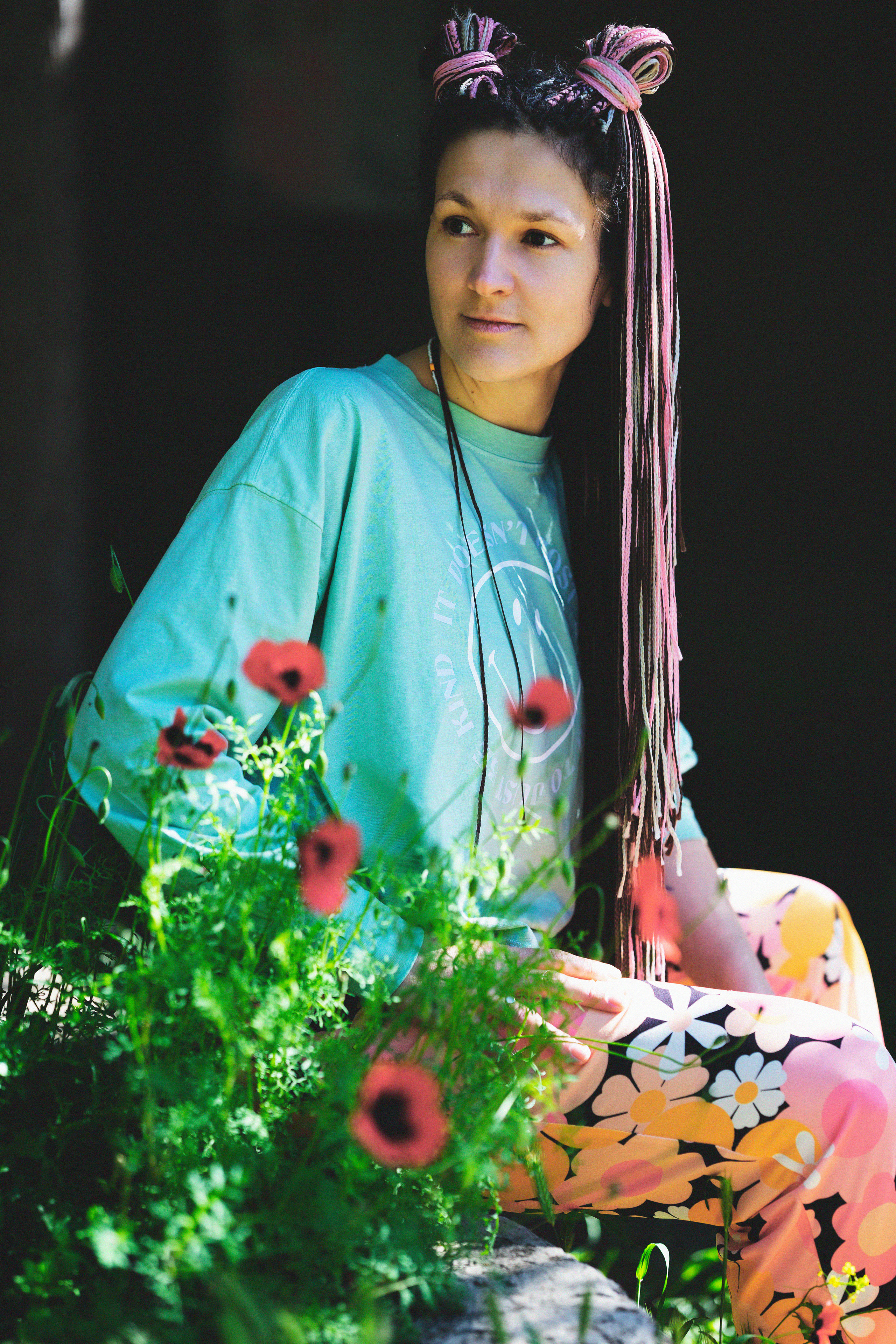 …история о листьях, маках, водопаде и Маше. Марковы: фото, видео, кино и книги