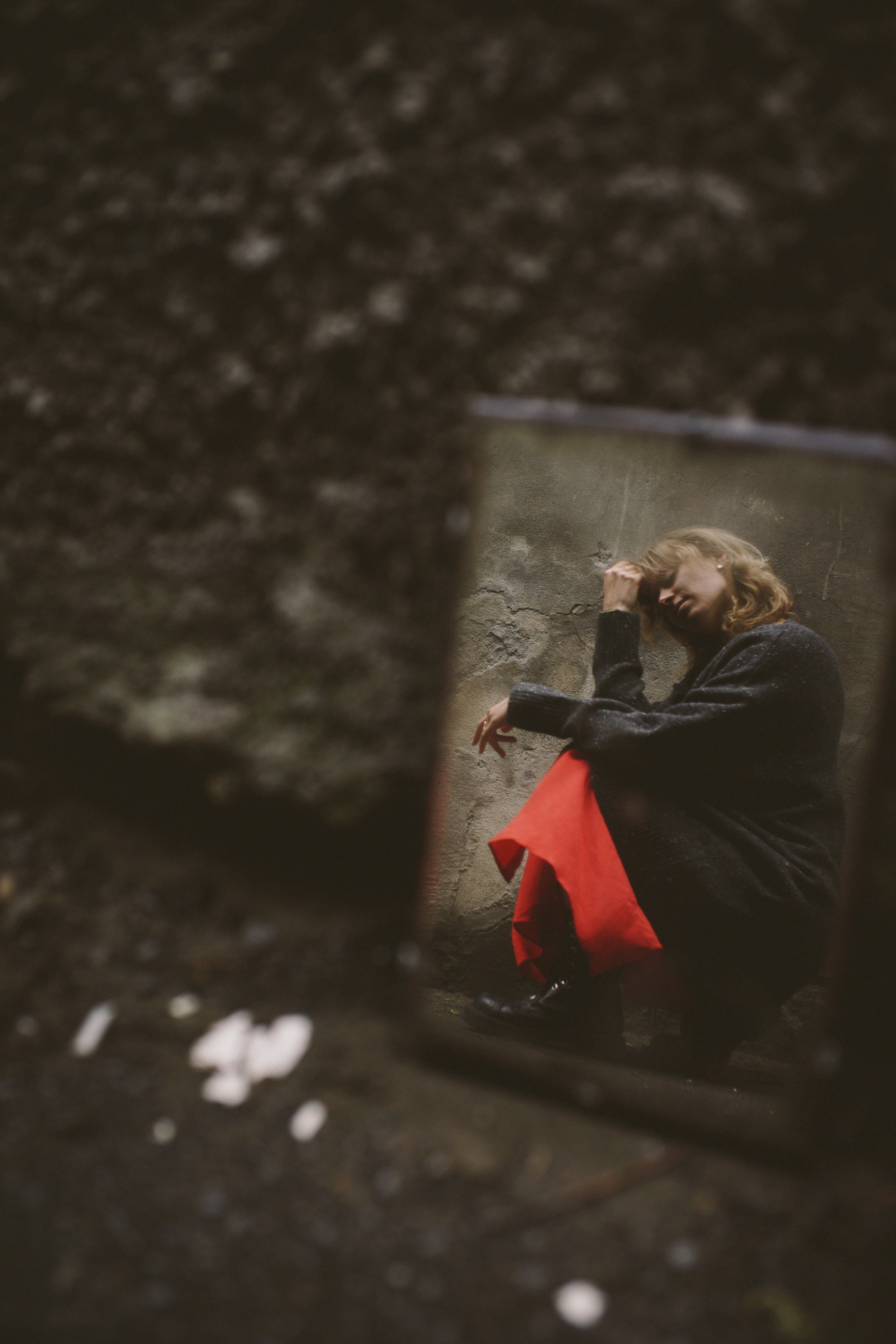 …история об отражениях, хрупкости, красном платье и Кате. Марковы: фото, видео, кино и книги