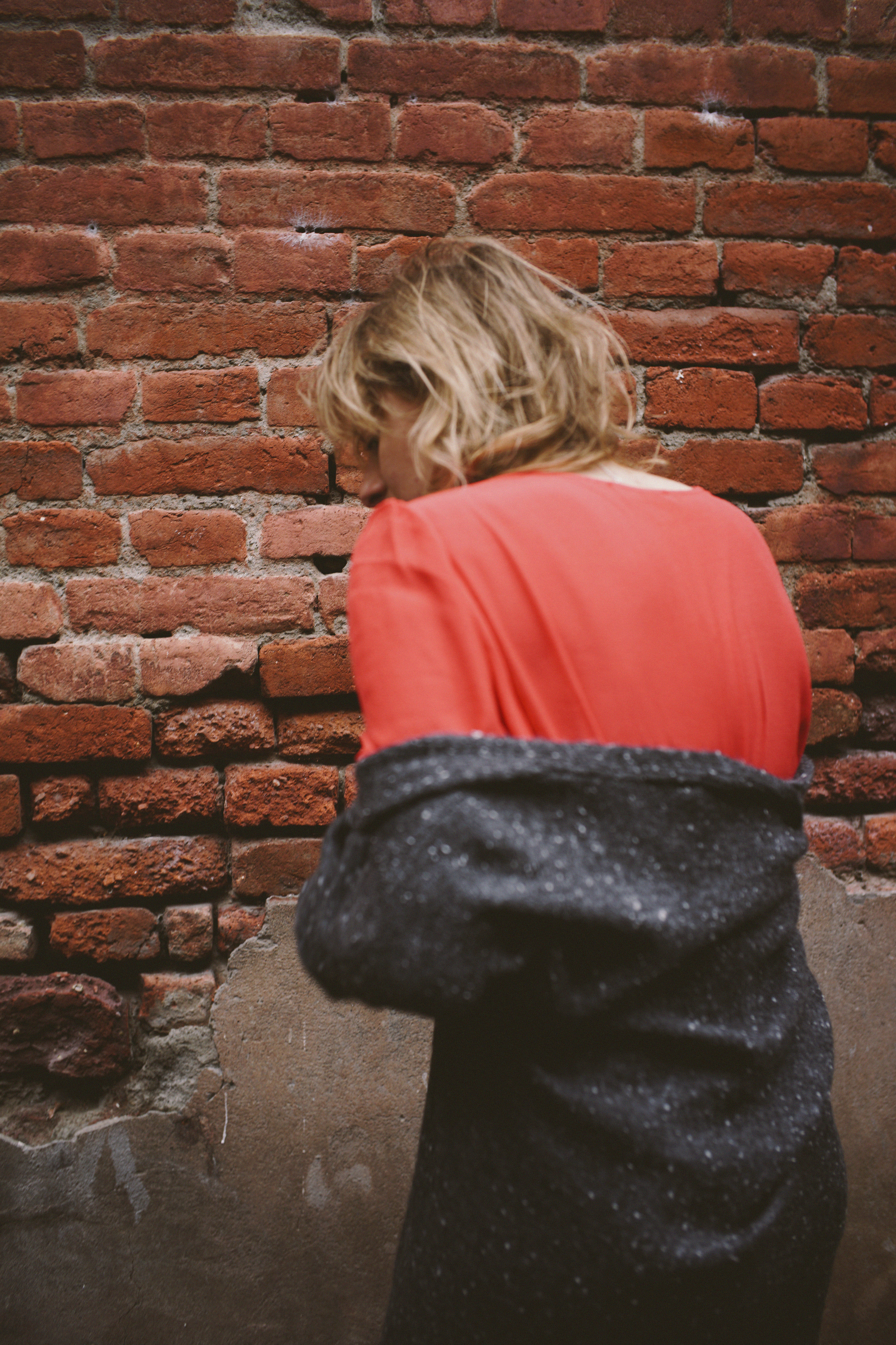 …история об отражениях, хрупкости, красном платье и Кате. Марковы: фото, видео, кино и книги