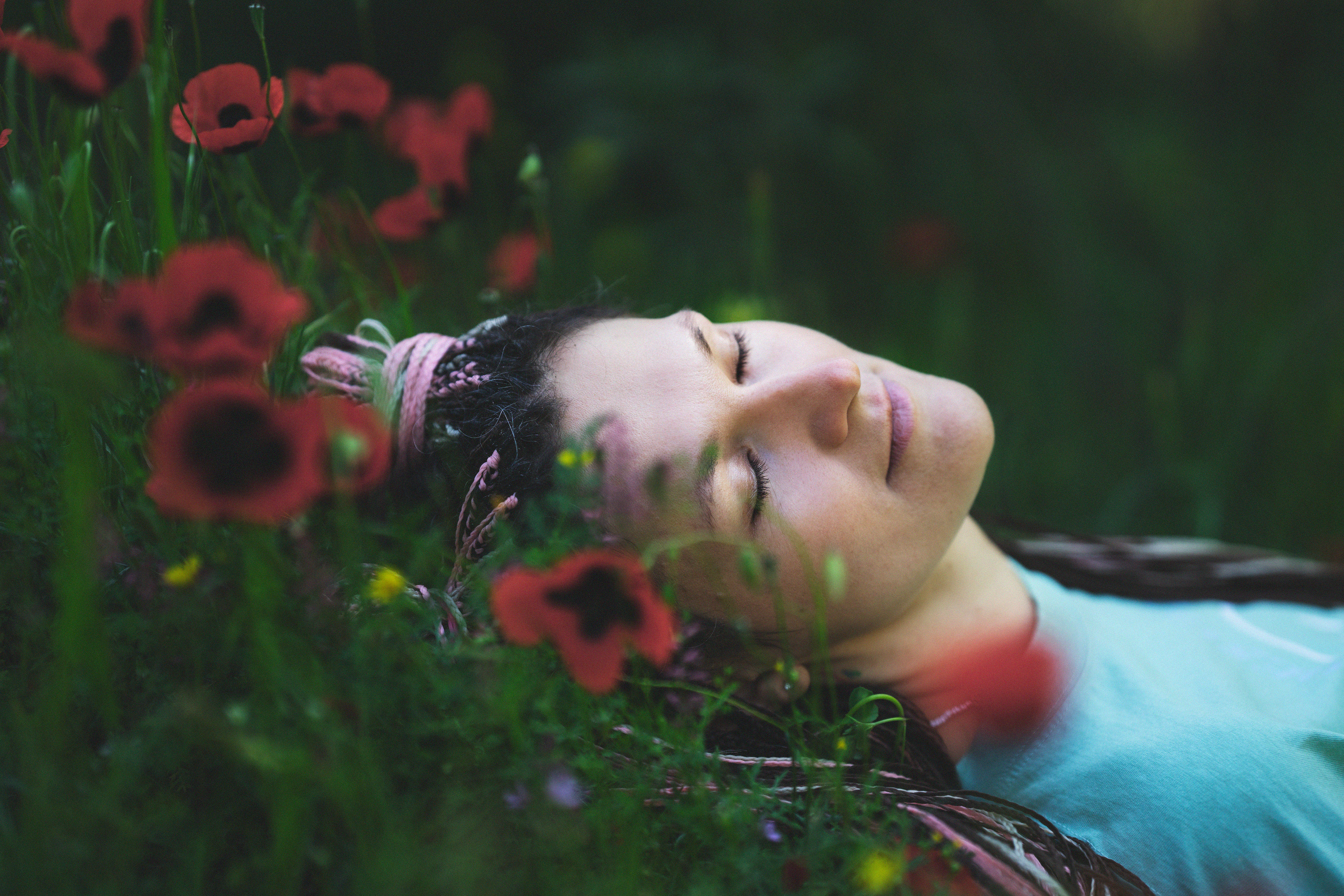 …история о листьях, маках, водопаде и Маше. Марковы: фото, видео, кино и книги