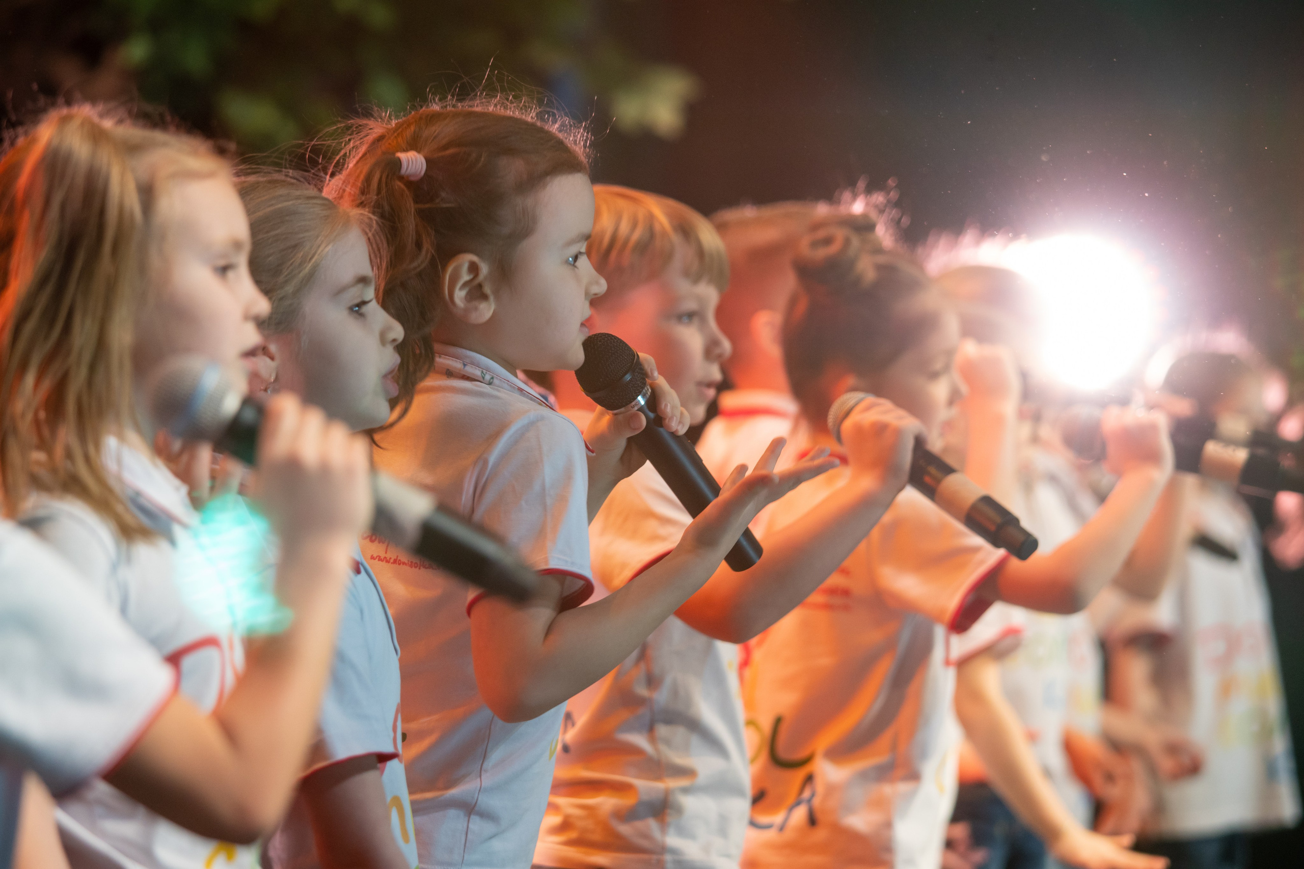 Съёмка концерта для Домисольки, большой концертный зал Космос. «Студия DRONAVT`s» — видеосъёмка и фотография г. Москва