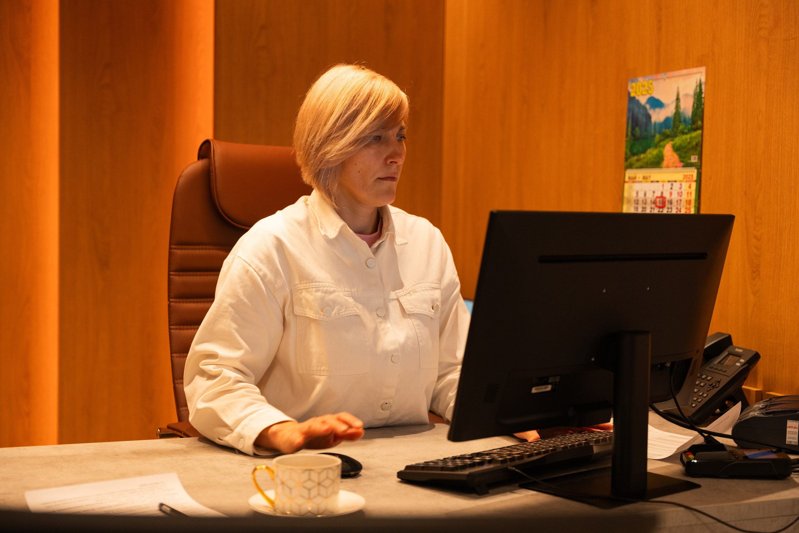 Интерьерная фотосъемка автосалона Elrus в Краснодаре. Zeekr, LiXiang Профессиональная фотосъемка интерьера премиум-автосалона в Краснодаре. Шедевры для Вас! Фотограф и Видеограф в Краснодаре Пахиев Руслан