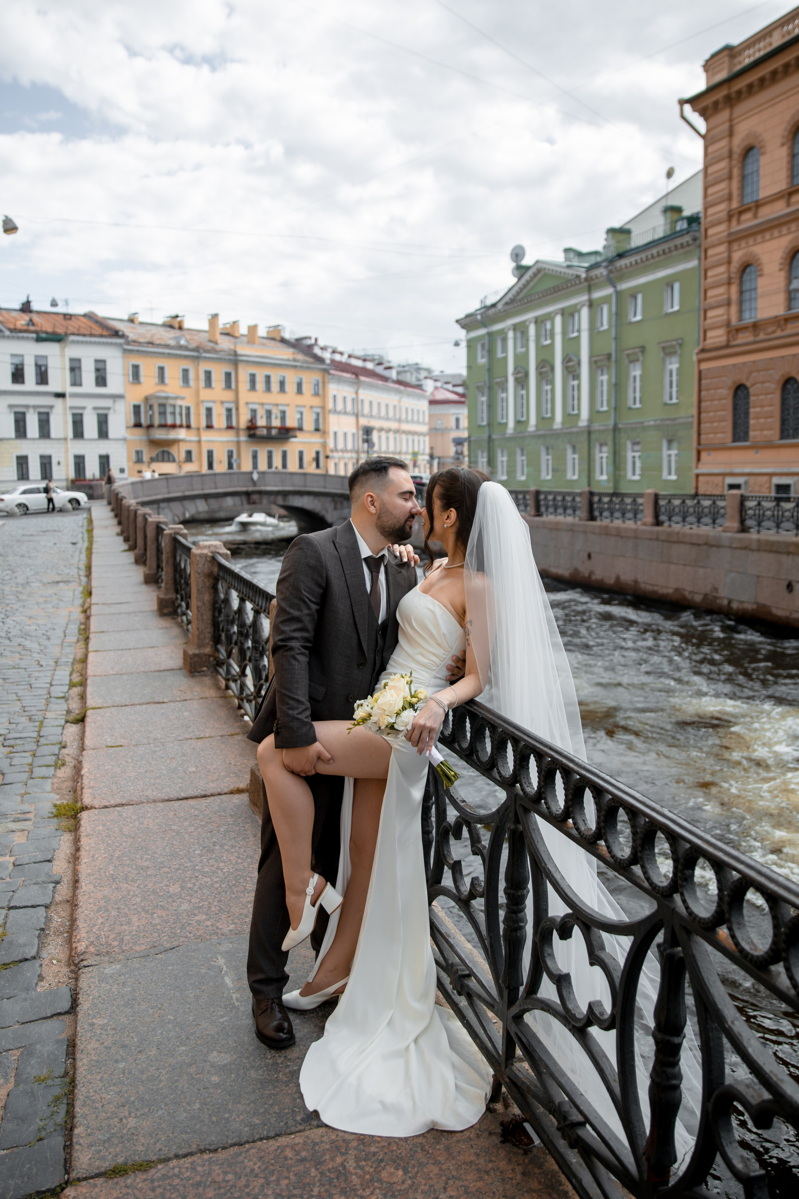 Анна и Александр / Прогулка + ЗАГС. Свадебный и семейный фотограф в Москве Диана Левченко