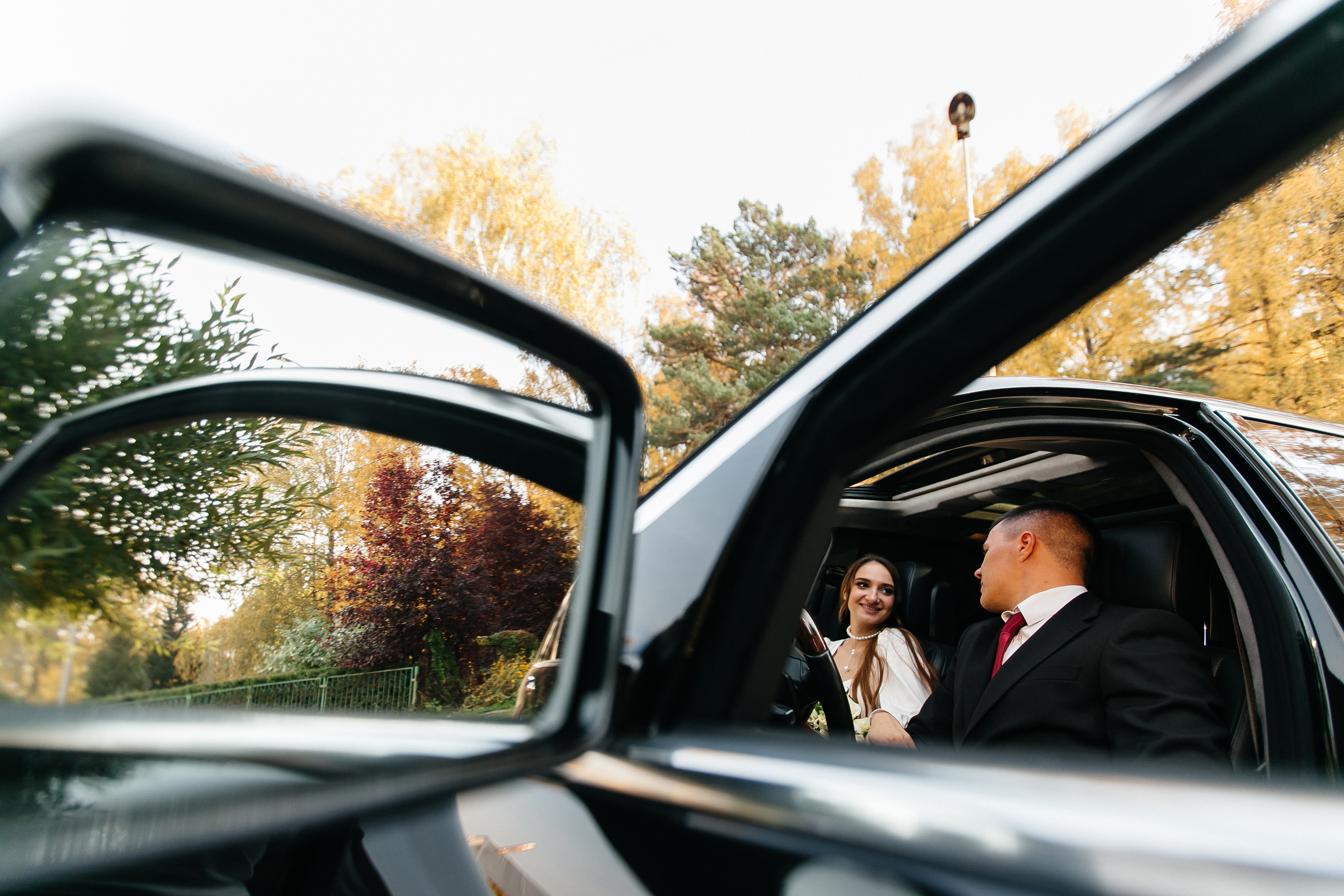 Листья кружились в свадебном вальсе, осень дарила тёплые дни. Душевный фотограф Ваших самых ярких событий Марина Погребняк