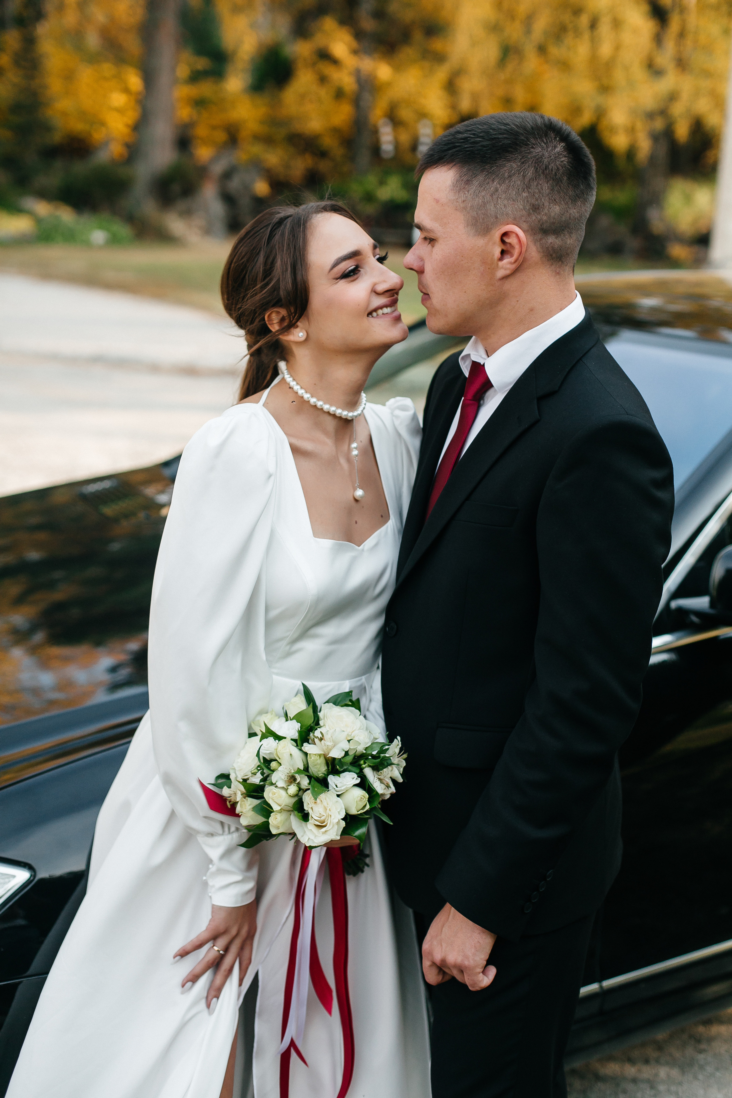 Листья кружились в свадебном вальсе, осень дарила тёплые дни. Душевный фотограф Ваших самых ярких событий Марина Погребняк