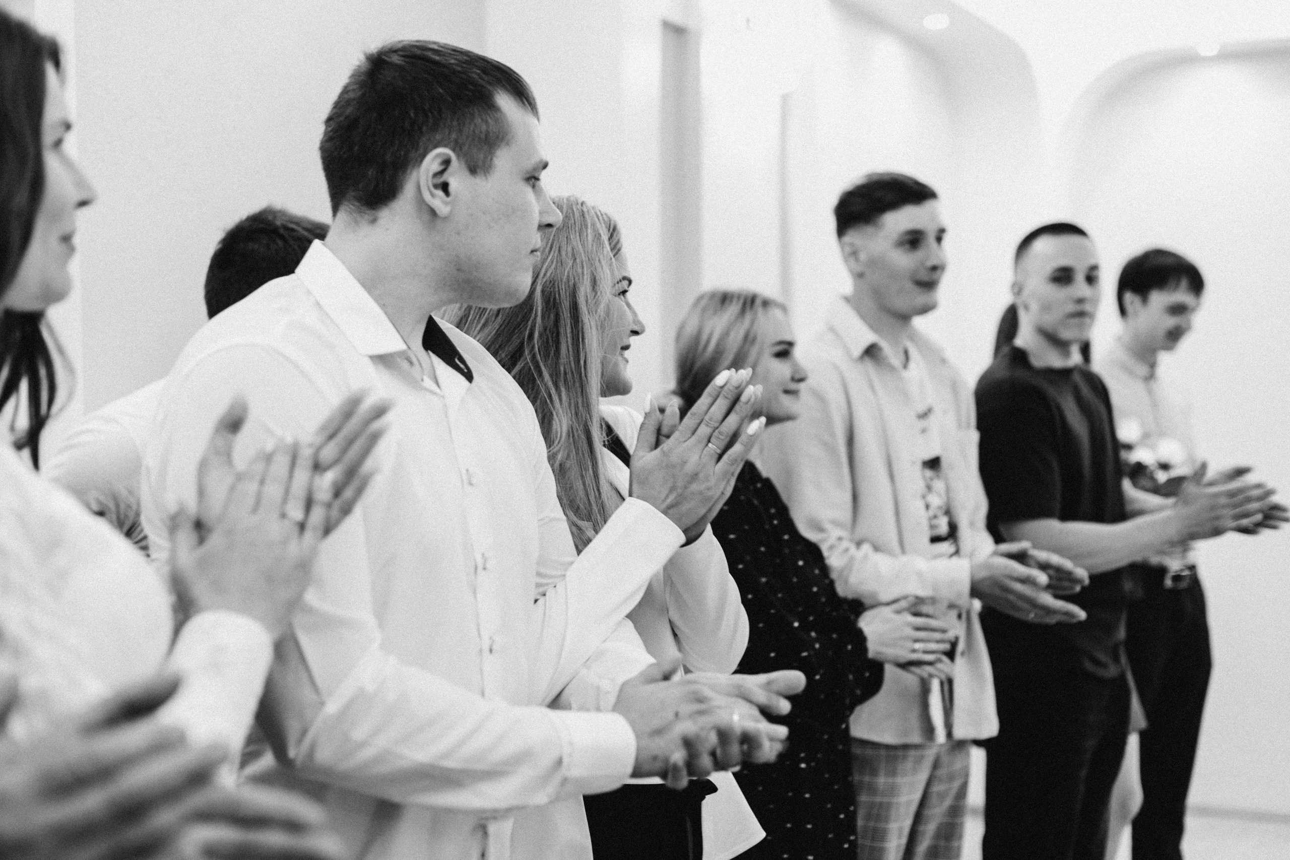 Листья кружились в свадебном вальсе, осень дарила тёплые дни. Душевный фотограф Ваших самых ярких событий Марина Погребняк