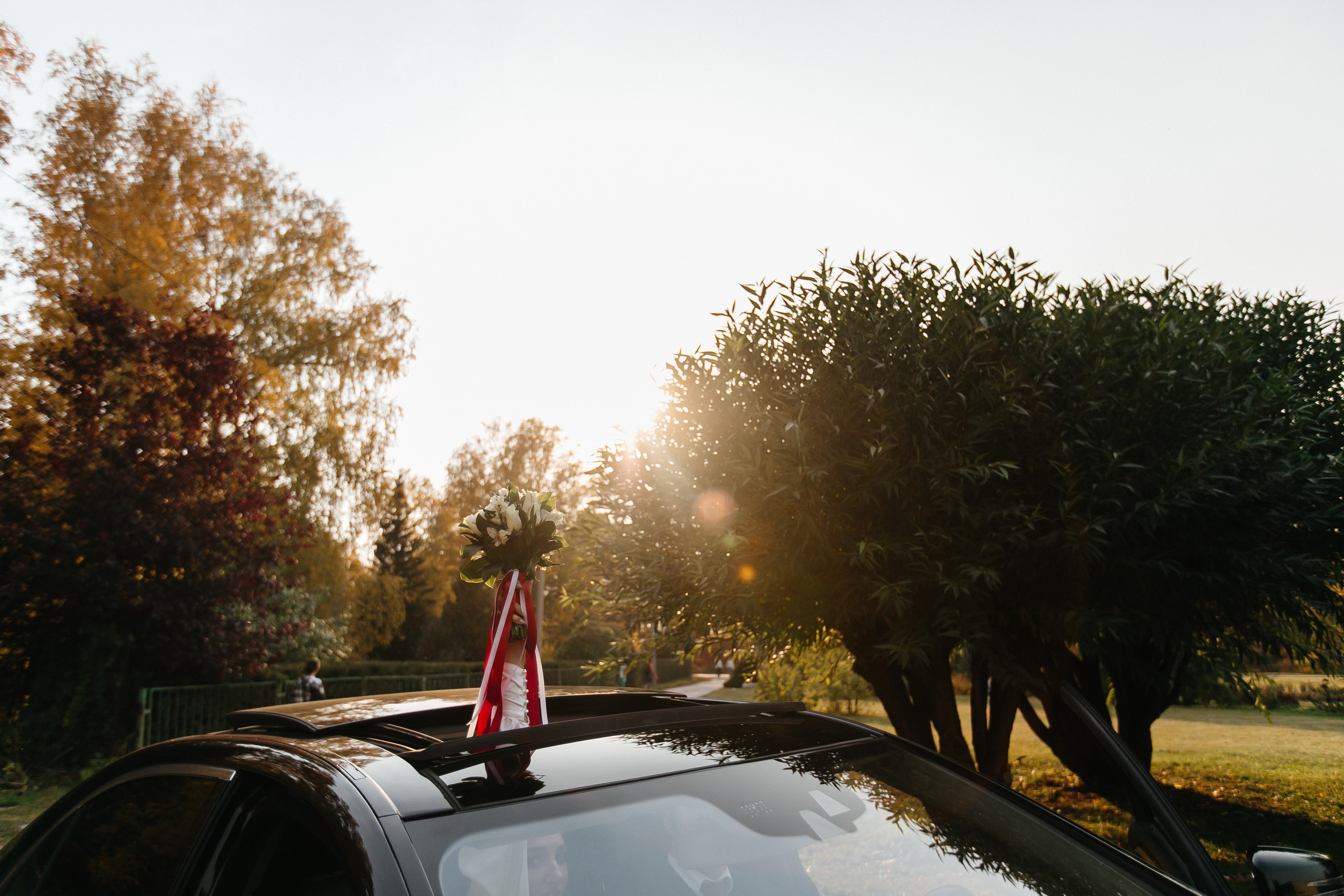 Листья кружились в свадебном вальсе, осень дарила тёплые дни. Душевный фотограф Ваших самых ярких событий Марина Погребняк