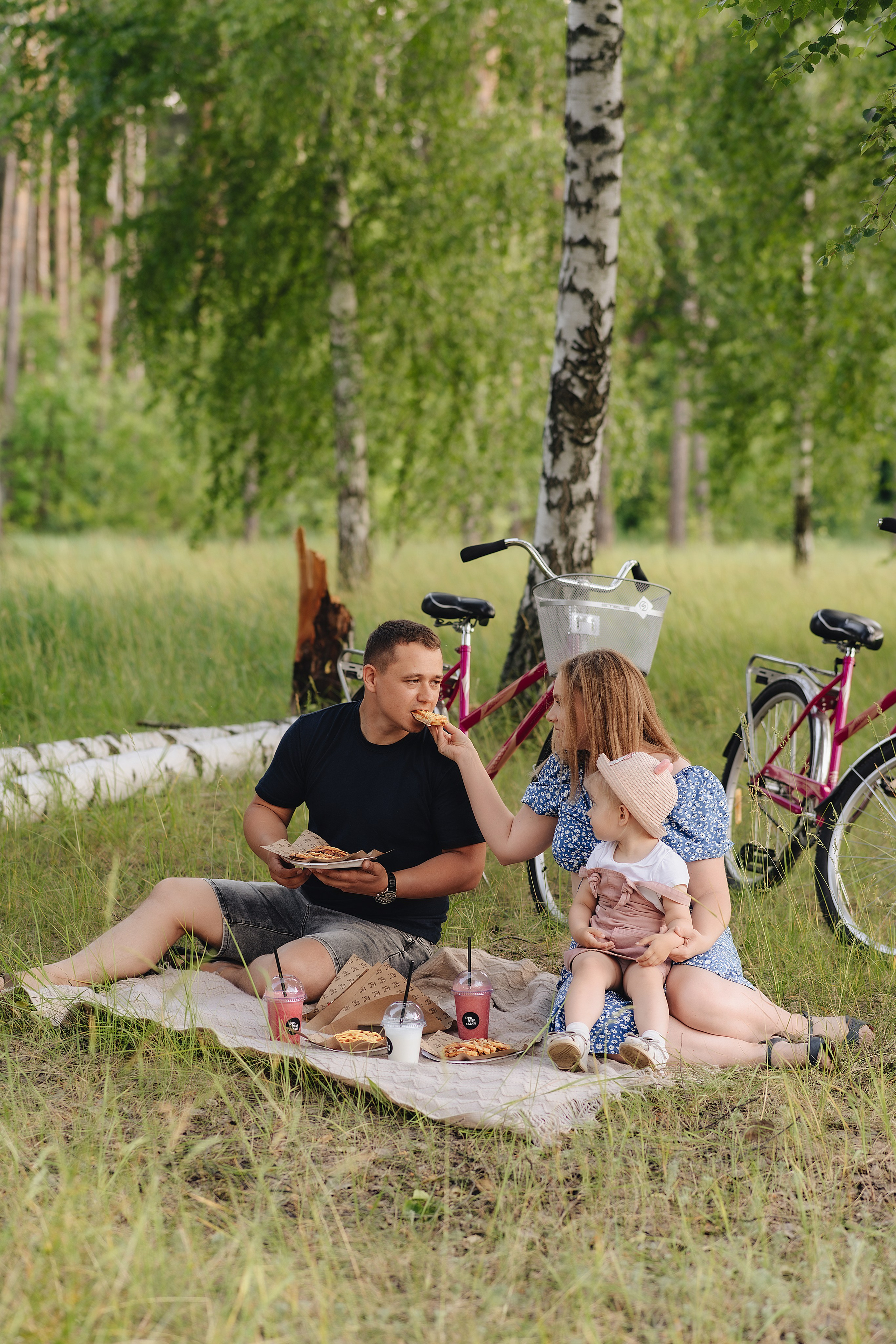 Семейная прогулка | Съемка для кофейни. Фотограф Карина Шмулёва. Воронеж и область