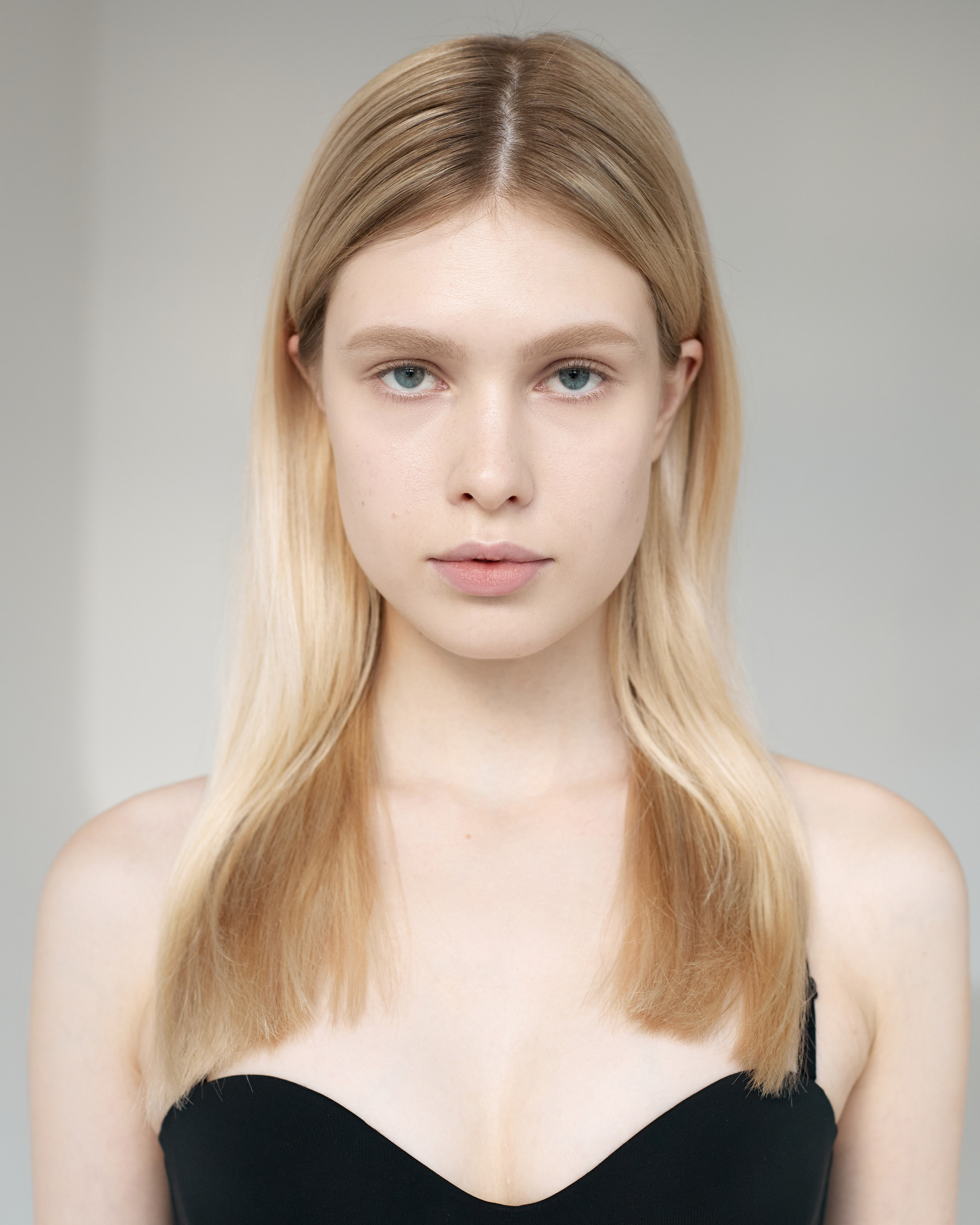 Snapshots (polaroids) — pret-a-porter Model Agency. Юрина Полина, фотограф из Екатеринбурга