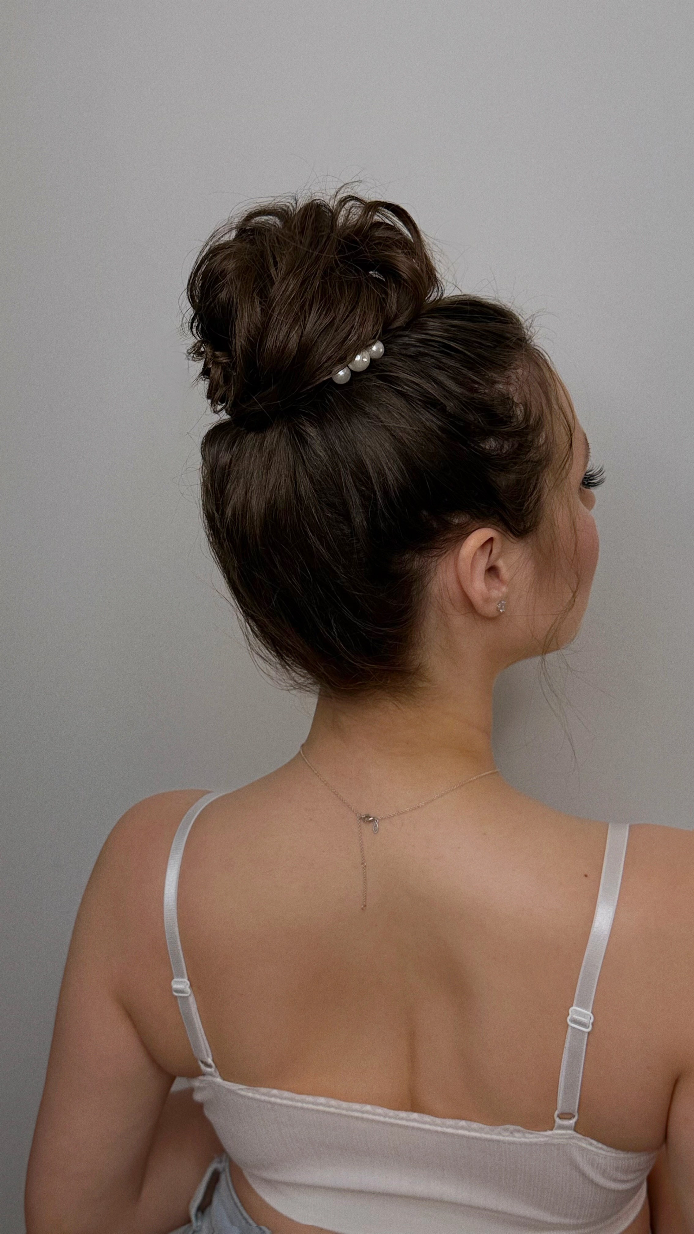 Прически, укладки. Студия визажистов, стилистов по прическам, бровистов и мастеров по ресницам