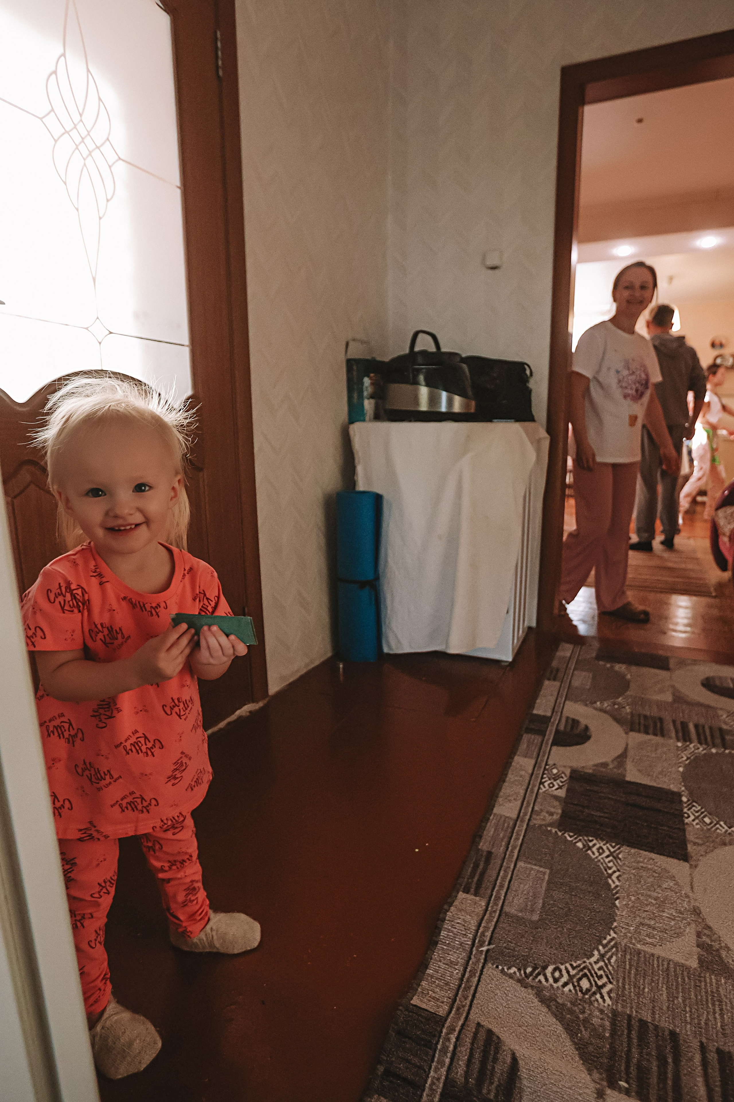 Большая семья репортаж. Семейный фотограф Тюмень, фотограф на роды Салмина Мария